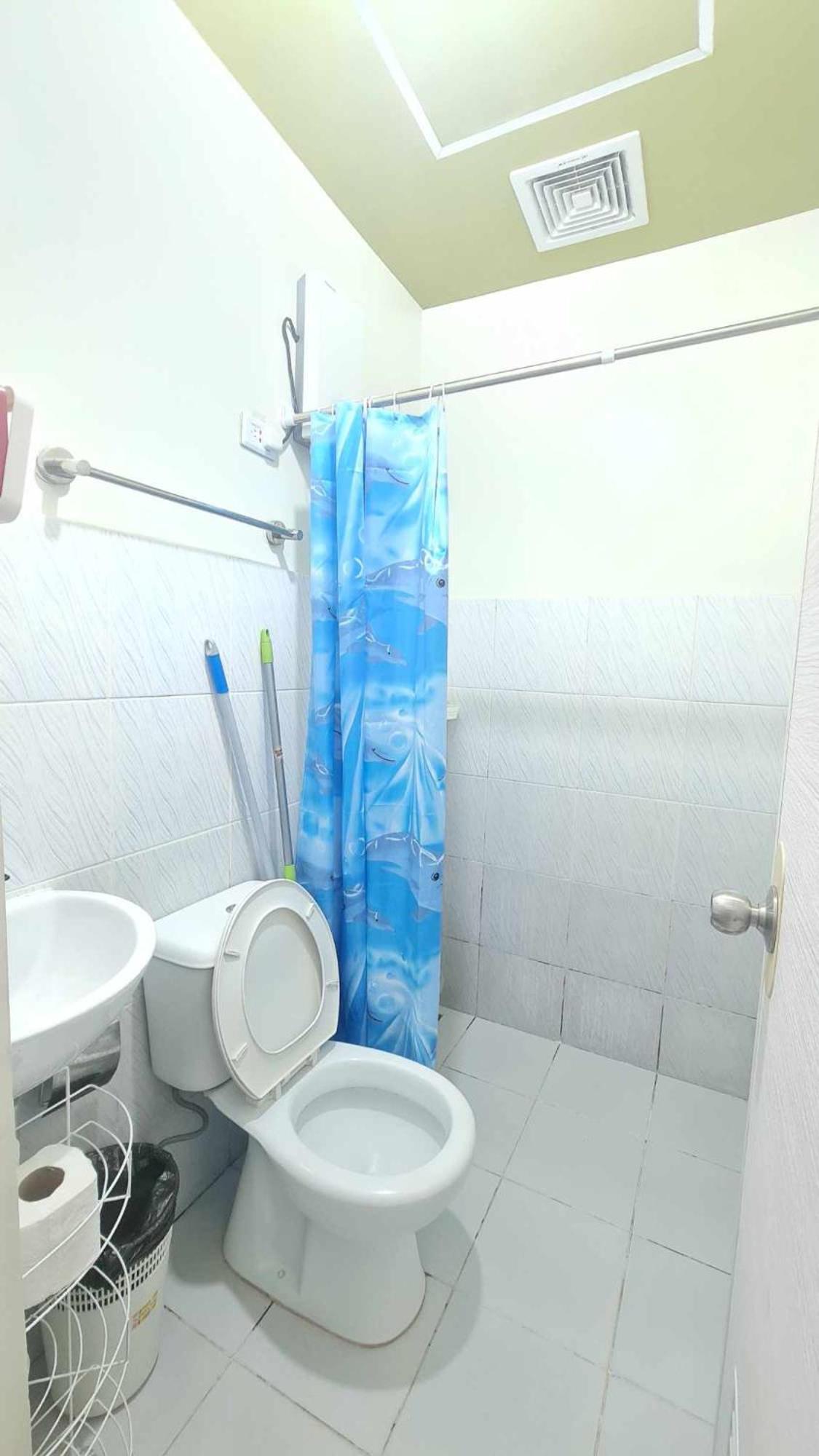 Affordable Cebu Staycation wifi AC view 3