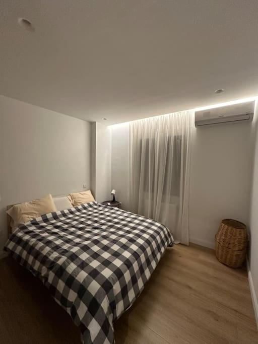 Modern Apartment at Marina Zeas photo 2