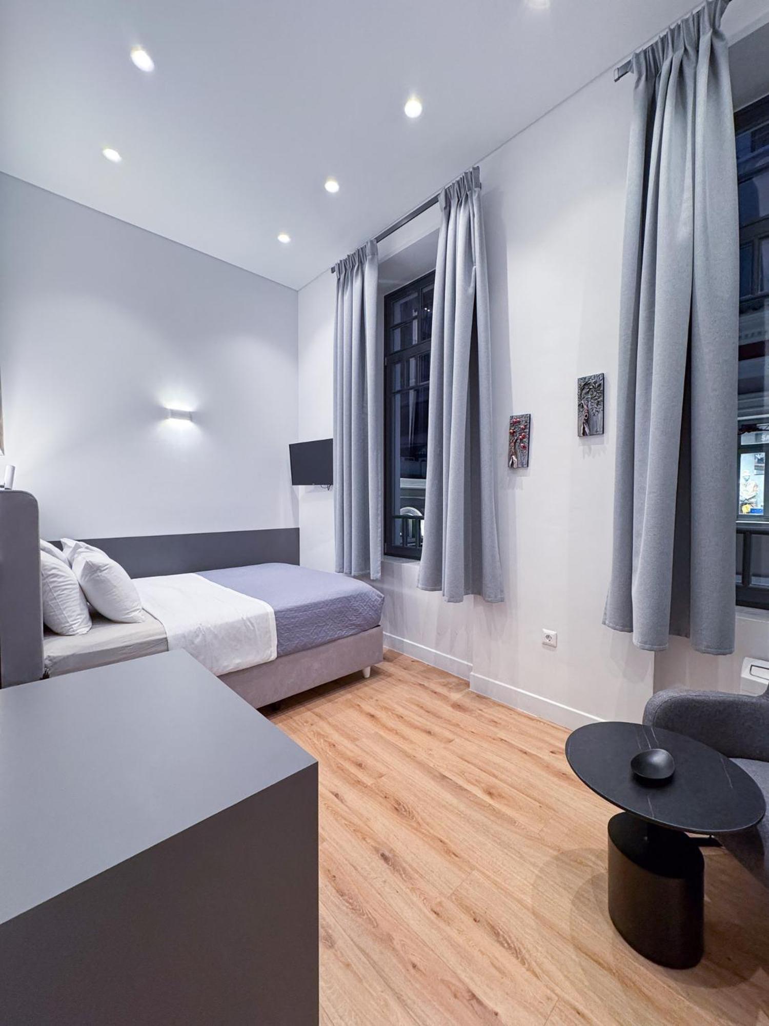 Athinaidos rooms Prime location