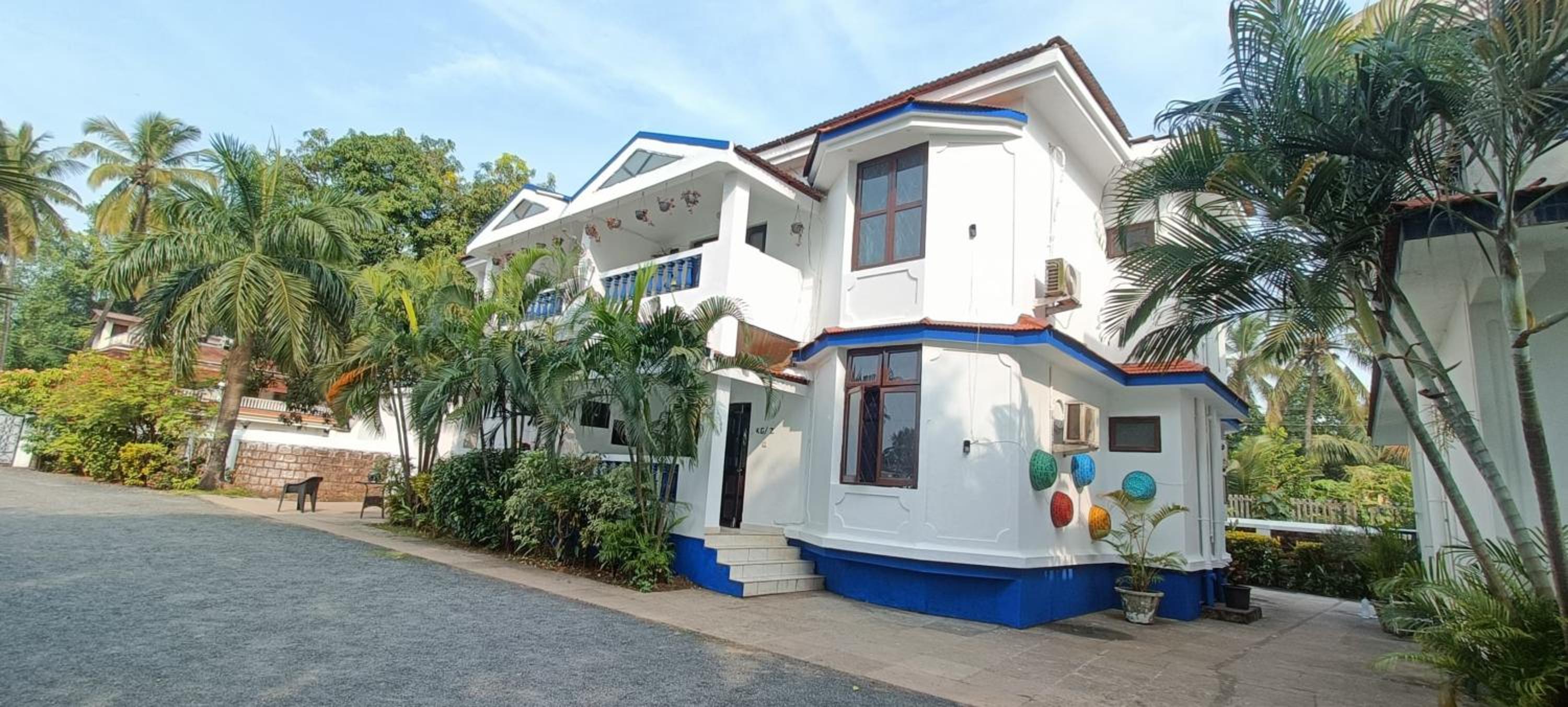 GR STAYS Beautiful 2bhk Apartment In Arpora 5 mins to Baga view 4