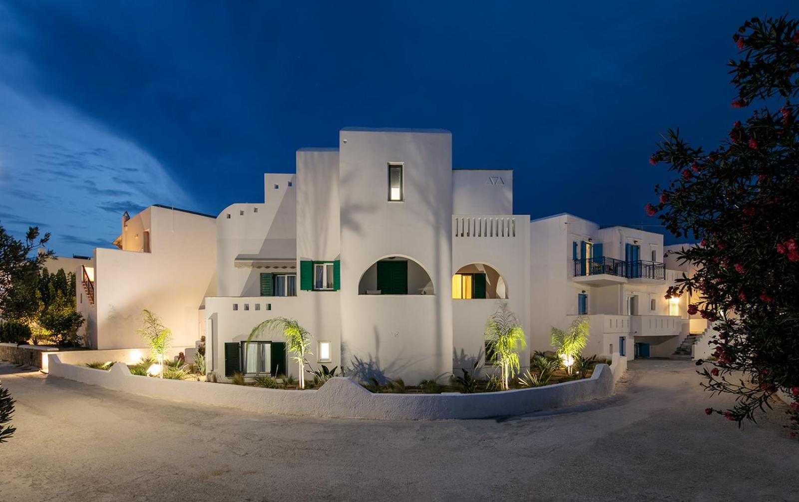 Iades Studios & Apartments