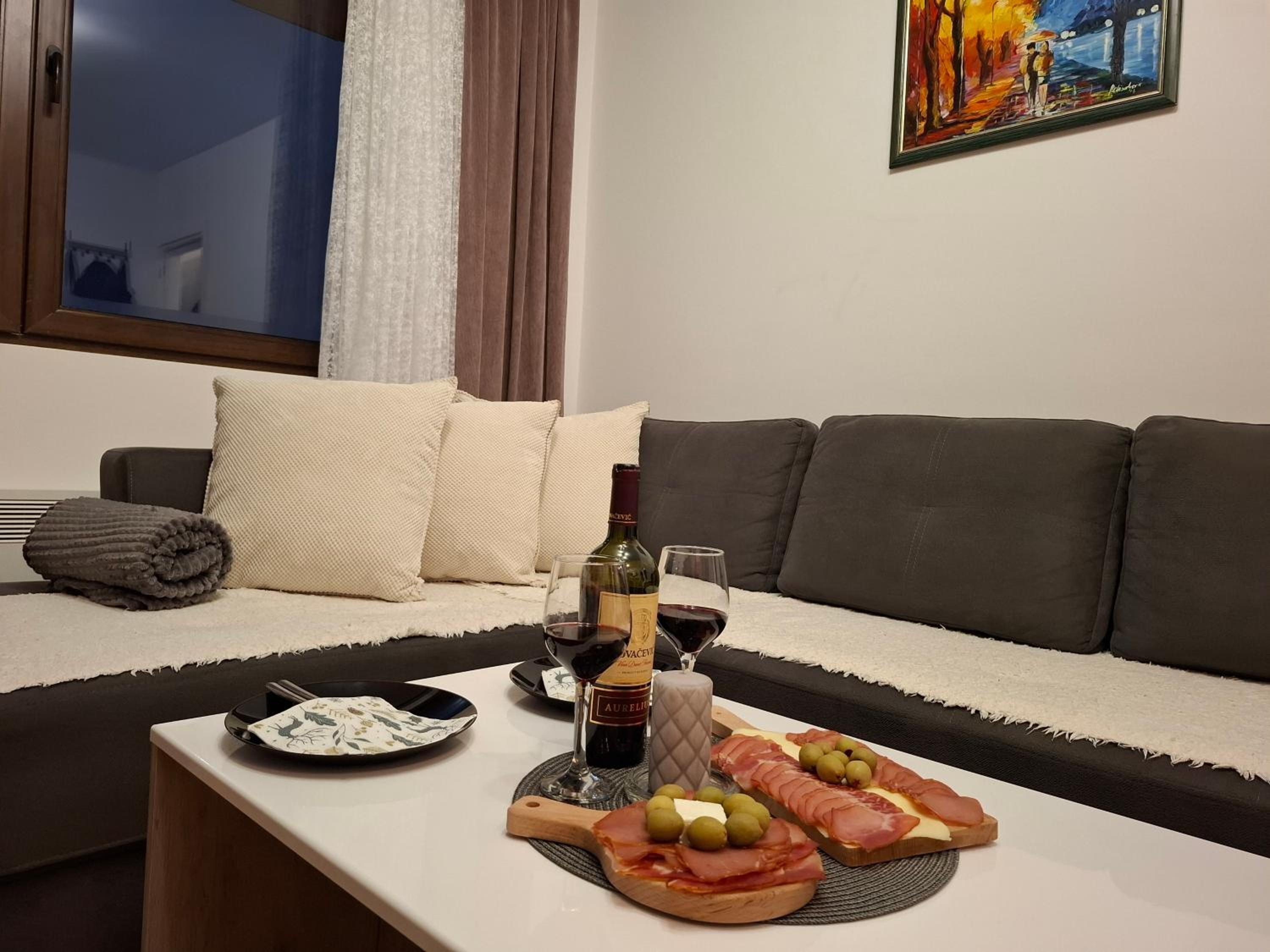 Apartman Bogdanović NLT LUX view 2