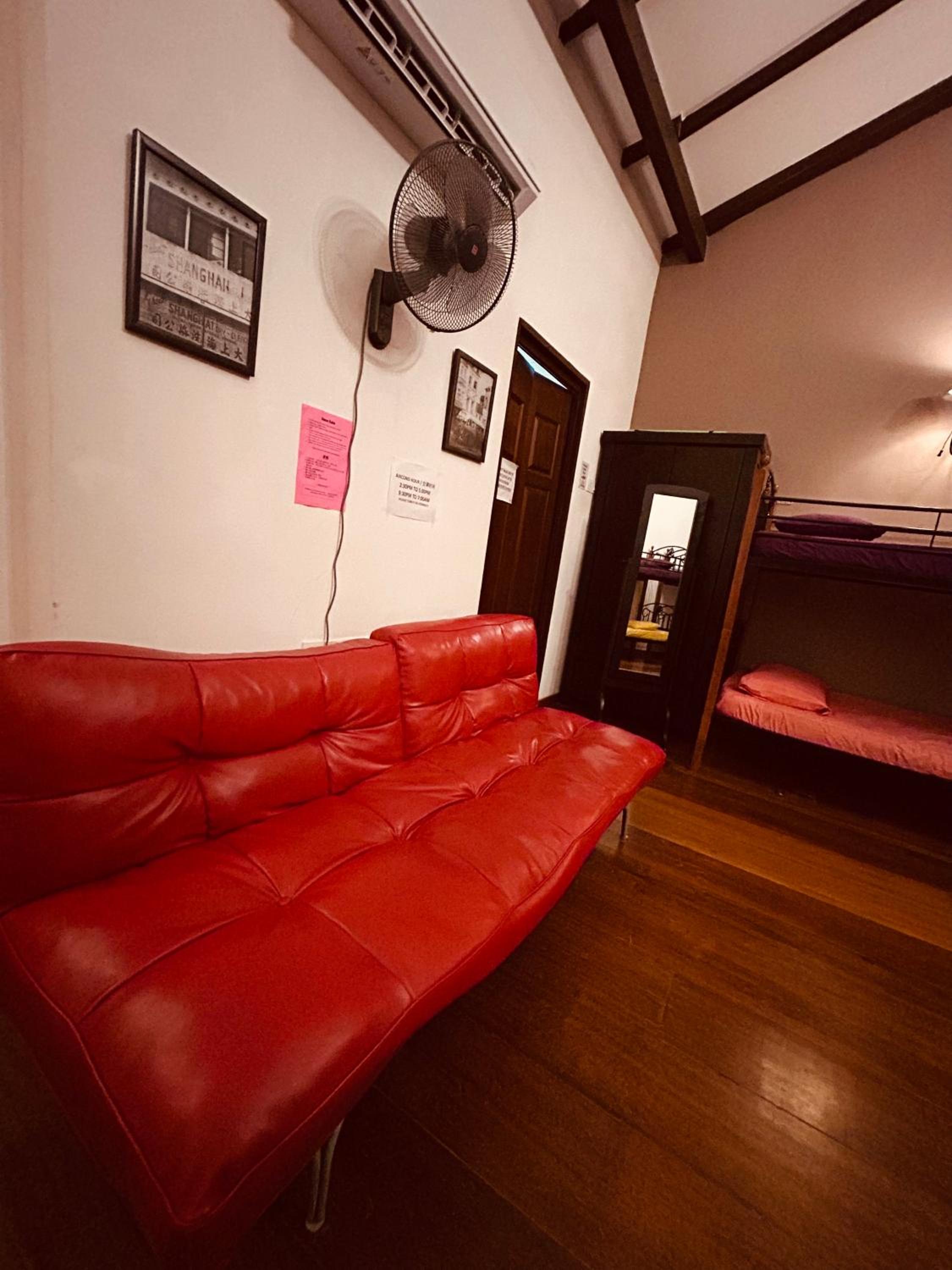 New Great Shanghai Female Hostel photo 8