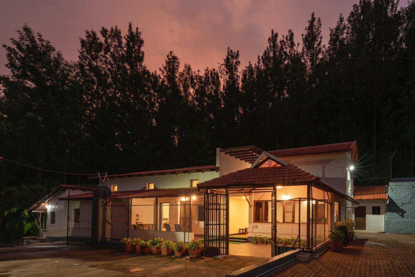 Baarbara Estate Camp