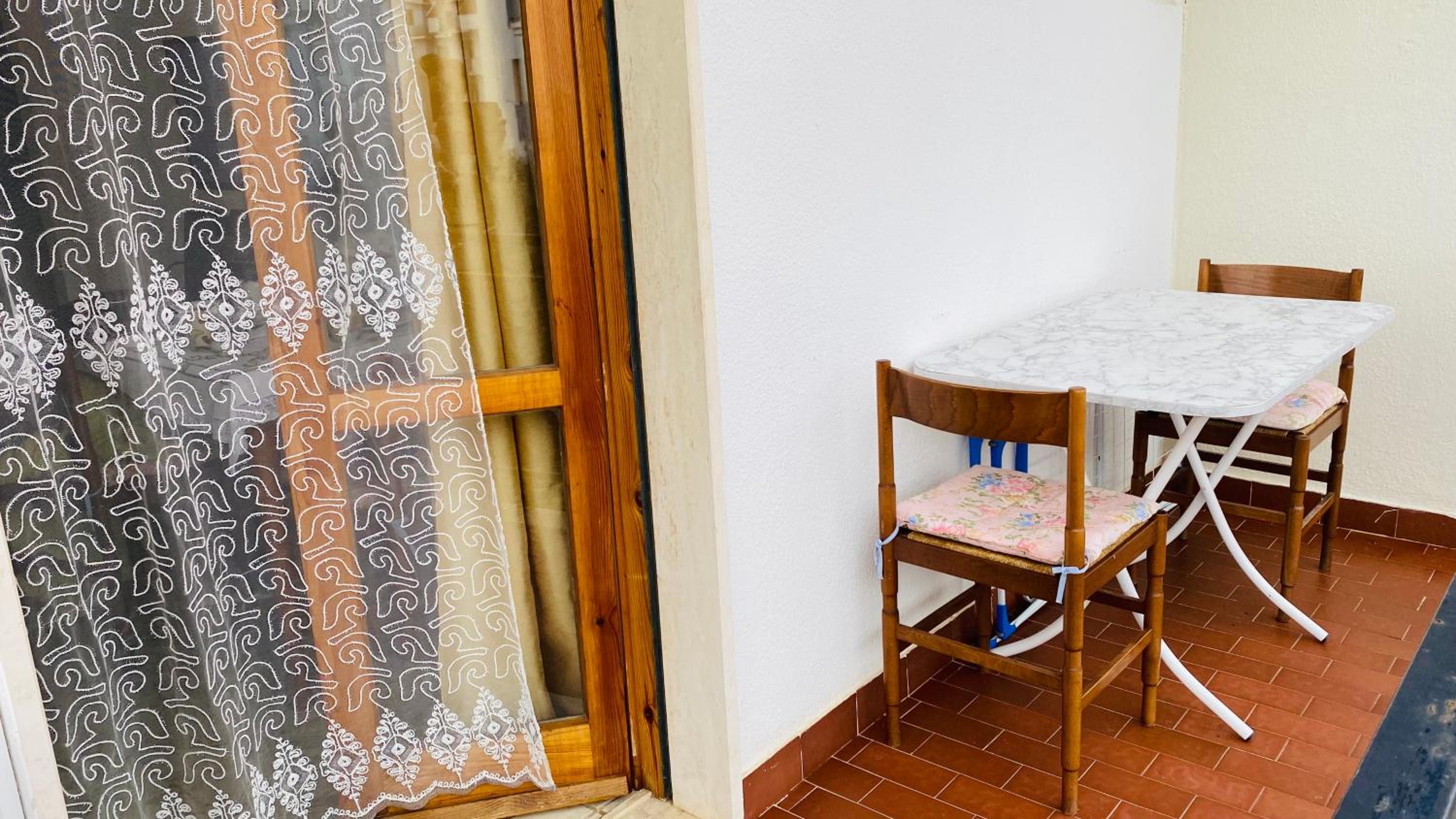Bianka Rosa en Scalea — balance & terrace