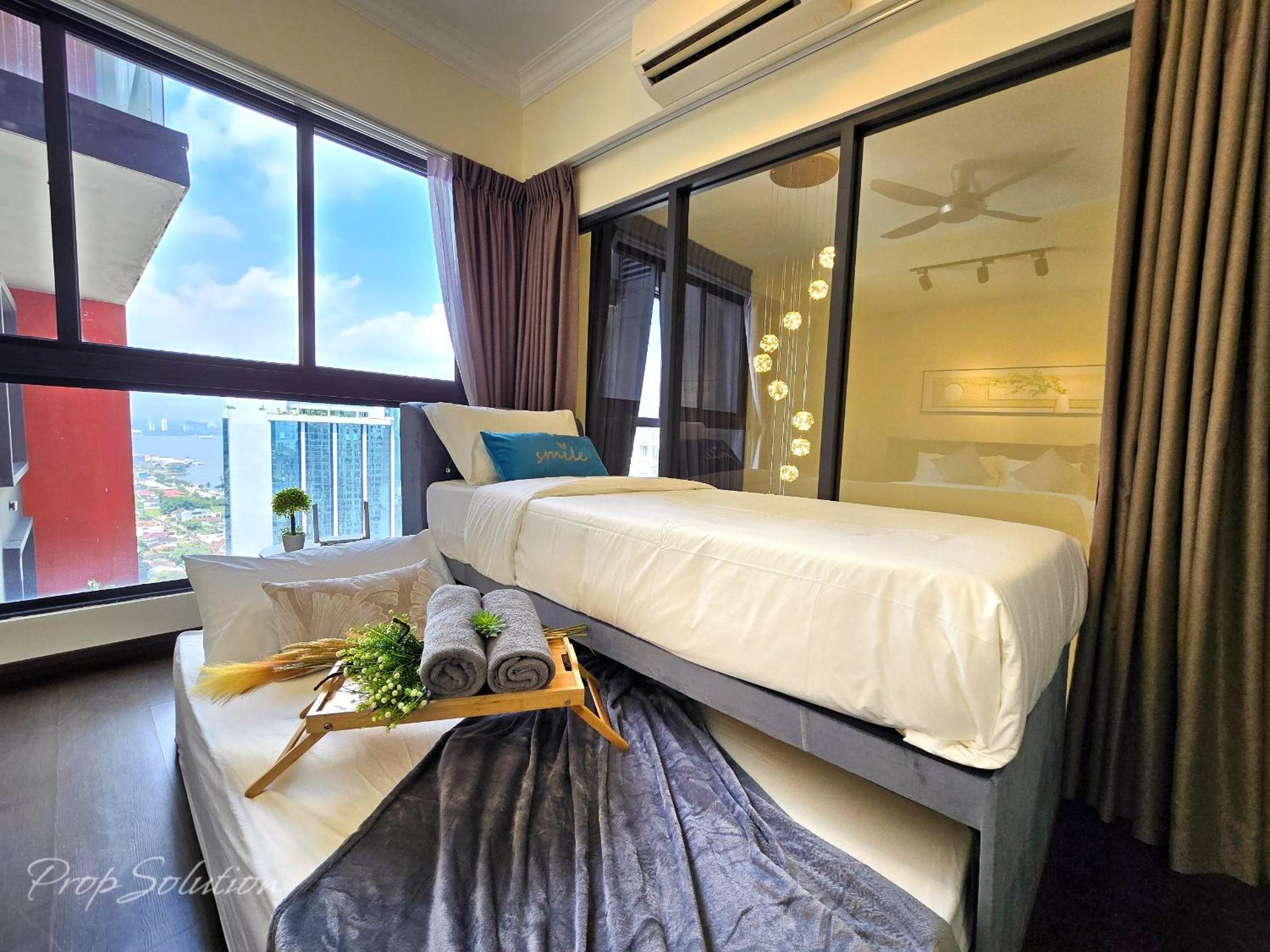 Cozy Loft Suite 2BR JB CIQ 8pax