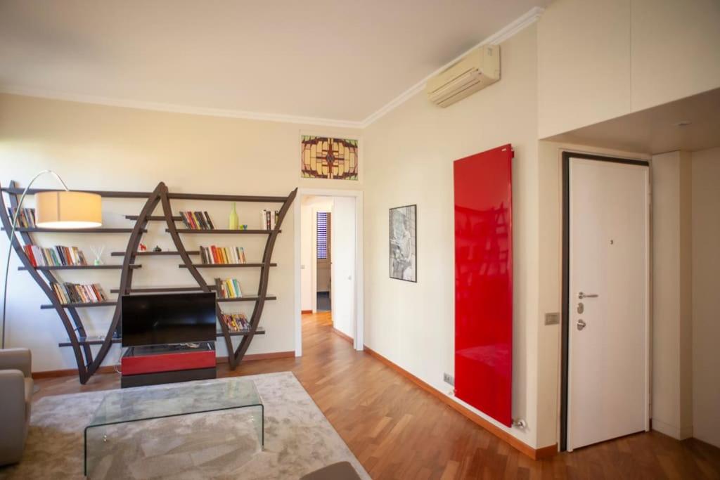 Bright and comfy in a beautiful contemporary home