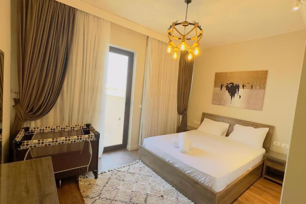 Ollystays Elegant 4BR Heated Pool Villa, Nanny Room! ElGouna view 2