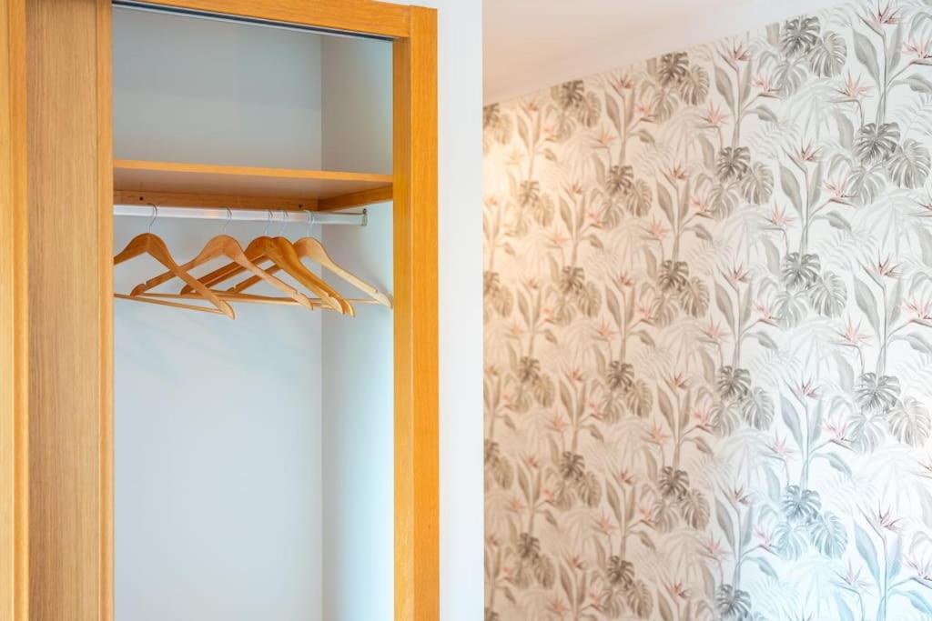 Lux Girassol - Two Bedroom Apartment