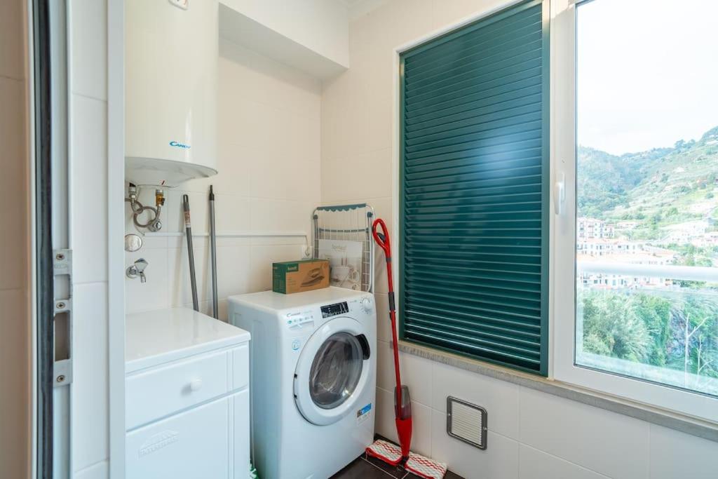 Lux Girassol - Two Bedroom Apartment