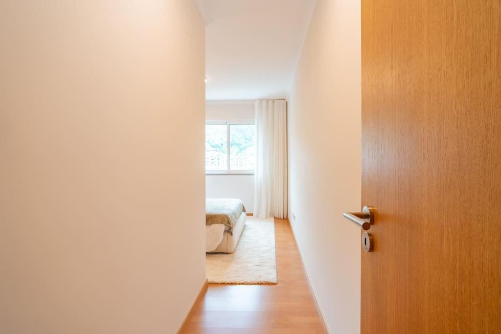 Lux Girassol - Two Bedroom Apartment