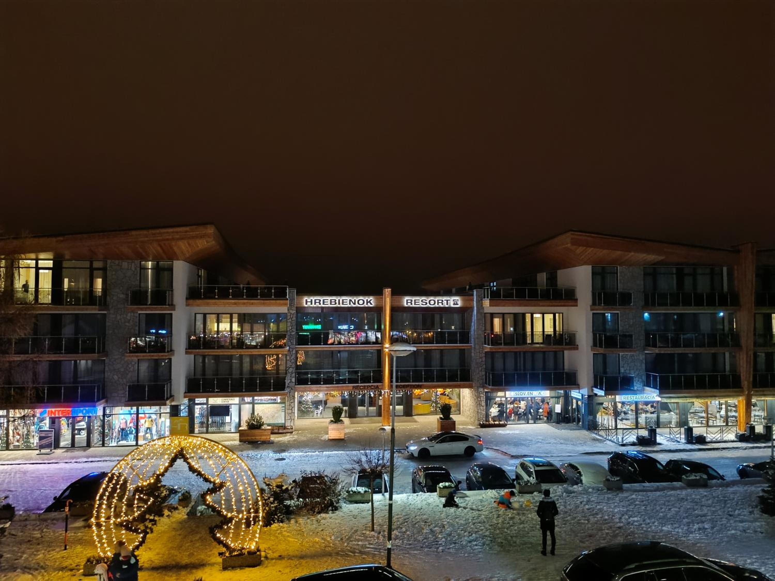 Photo 10