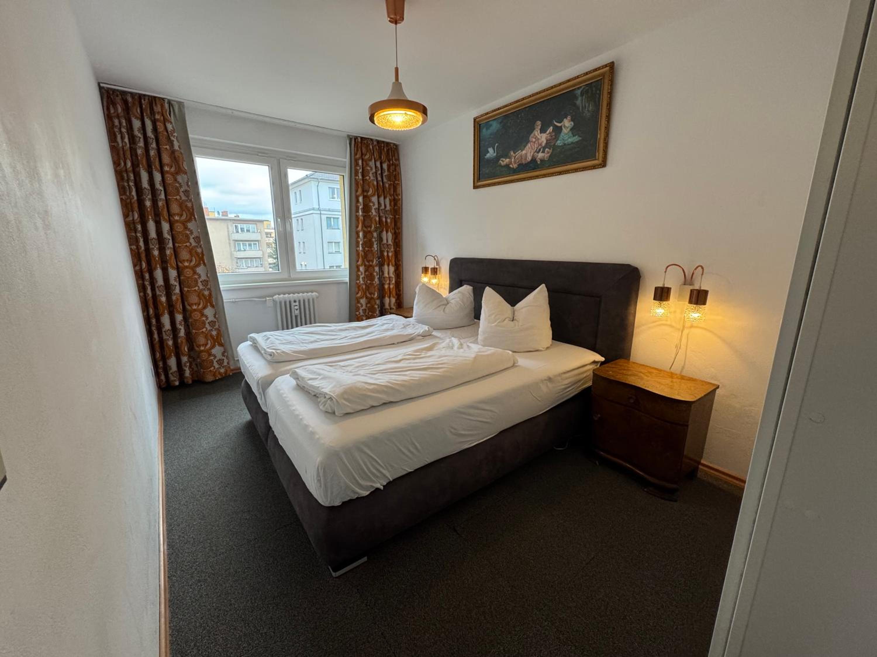 M M Central Apartments - Free Parking - Vintage Style