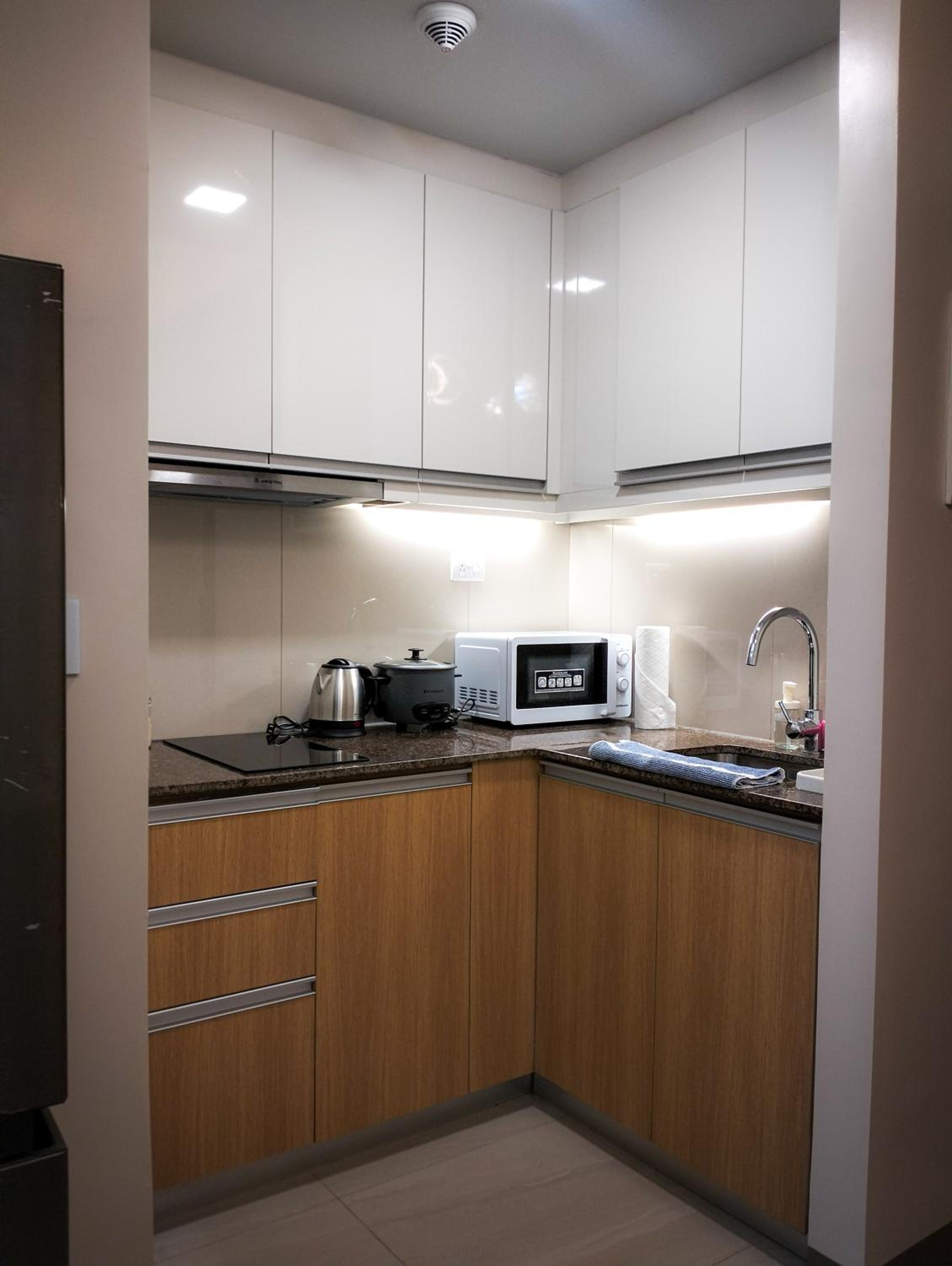 Luxury 1BR Condo at Bayshore Okada view 5