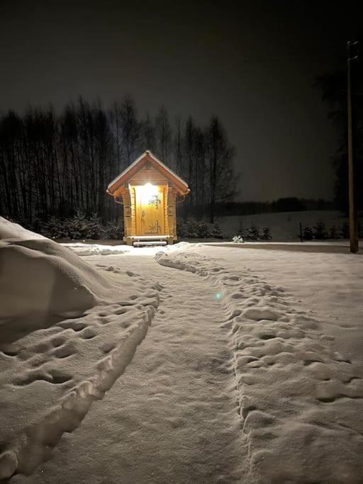 Užmiesčio trobelė