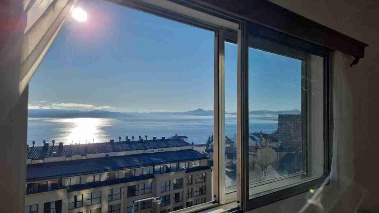 Departamento céntrico con vista al lago