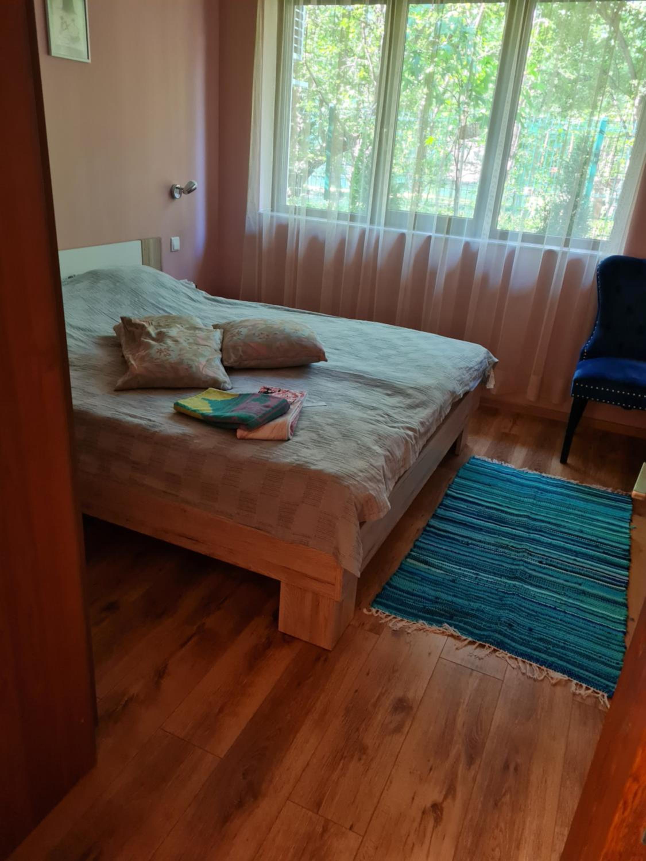 South Park apartment free parking near Tokuda