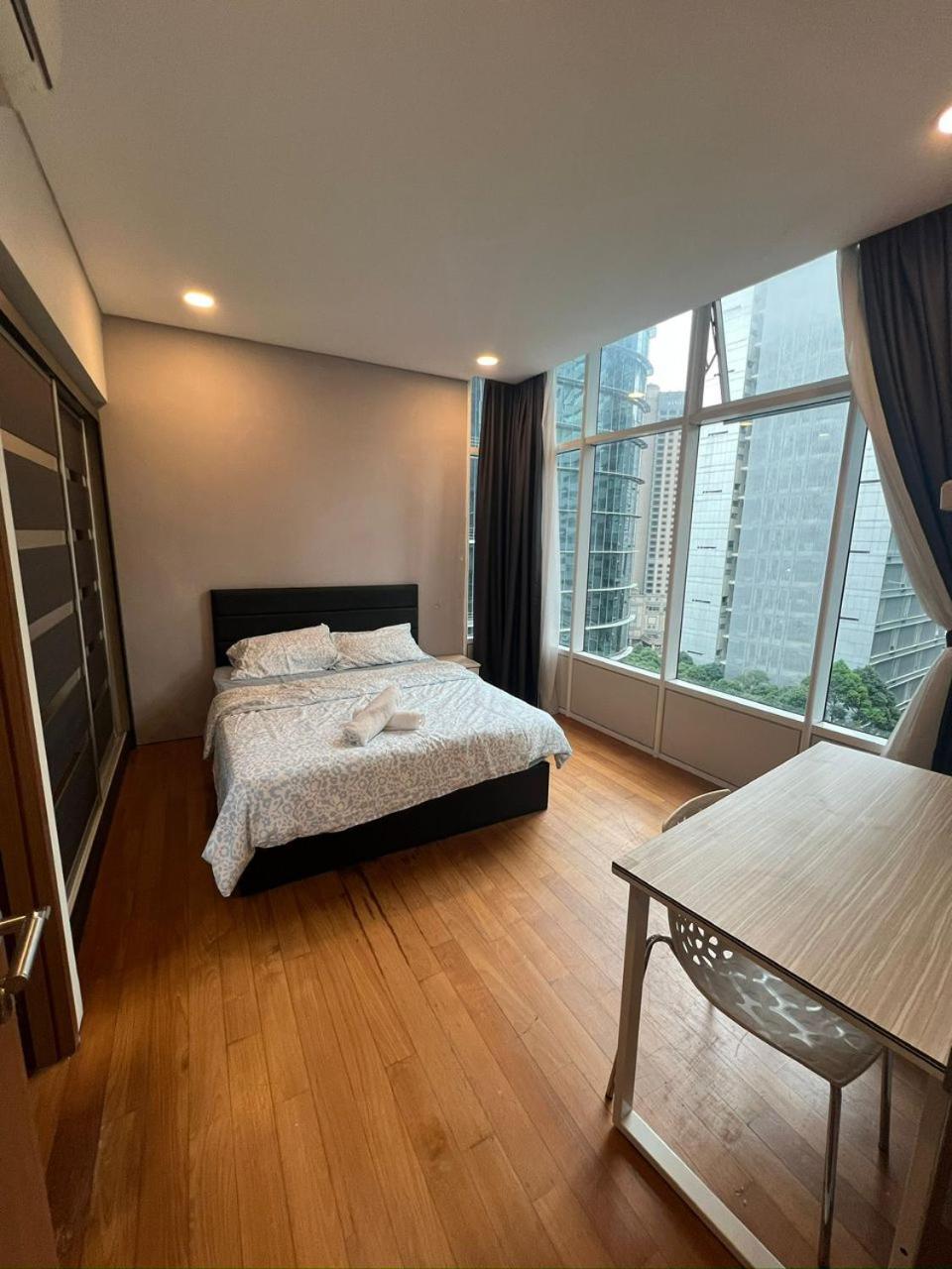Premium Living Sky Suites - Twin Towers KLCC 2-min walk