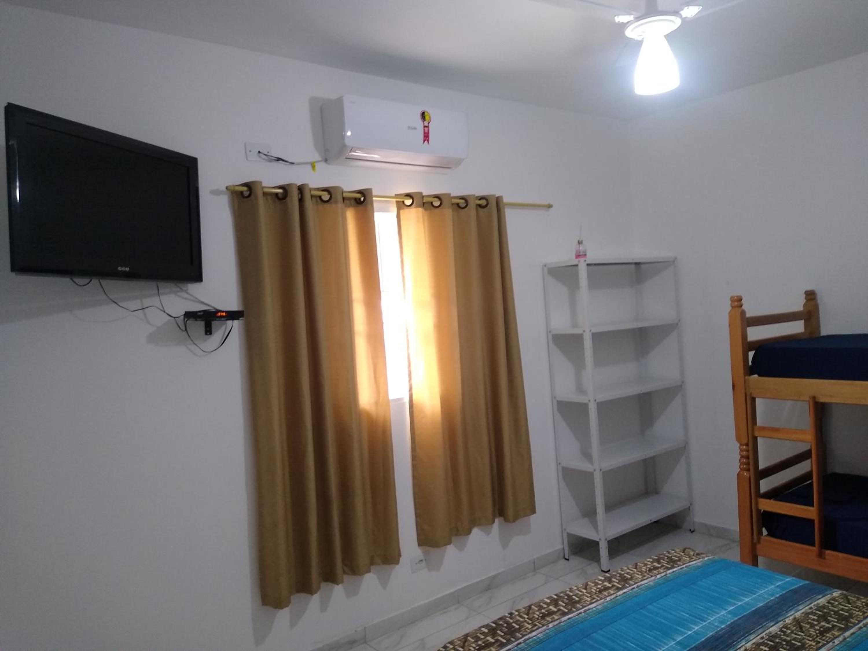 Chalés Bielle de Ubatuba com ar condicionado com piscina e cozinha