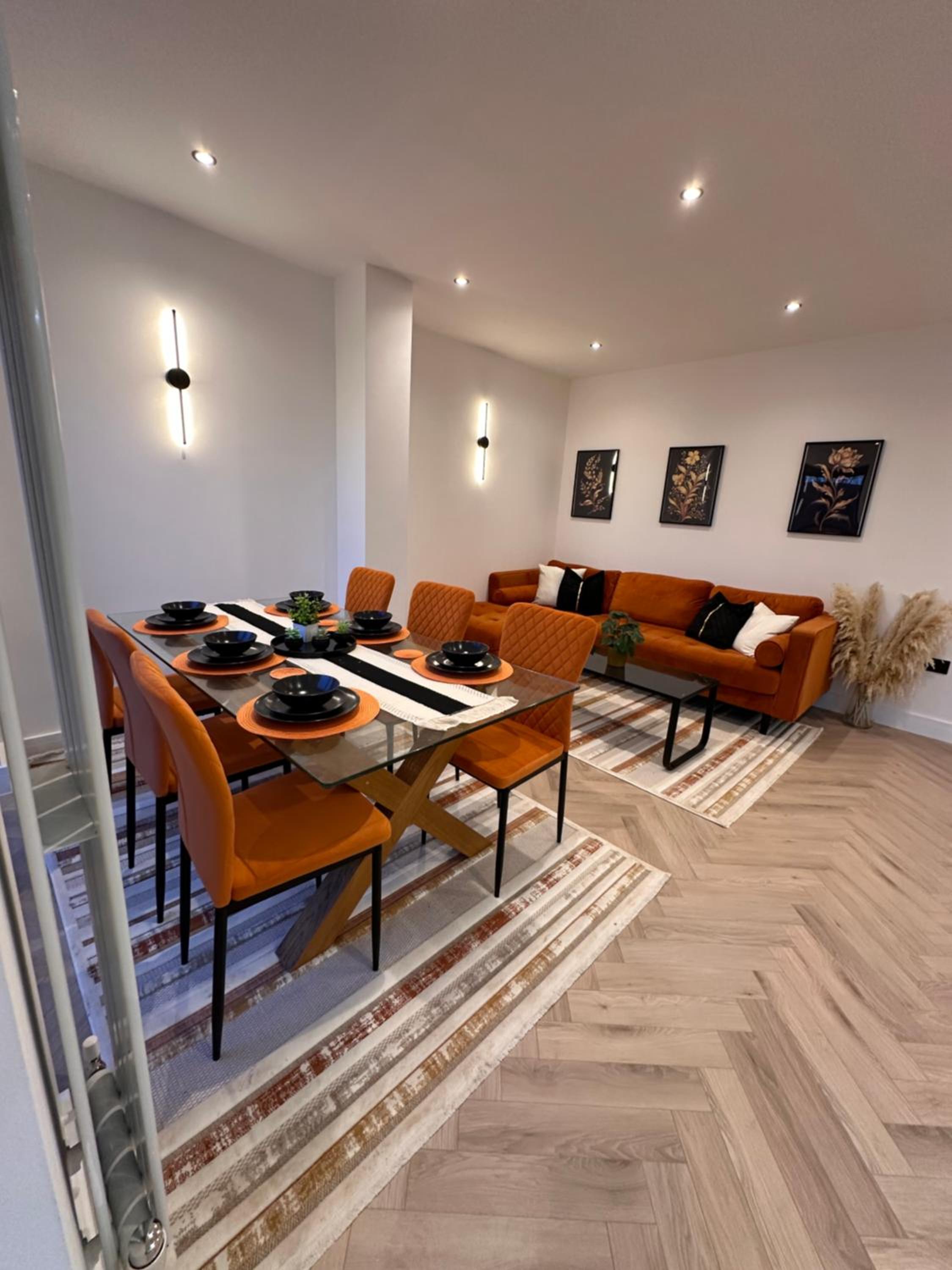 Luxury Self-Contained Private En-Suite Room in Halesowen R2 view 5