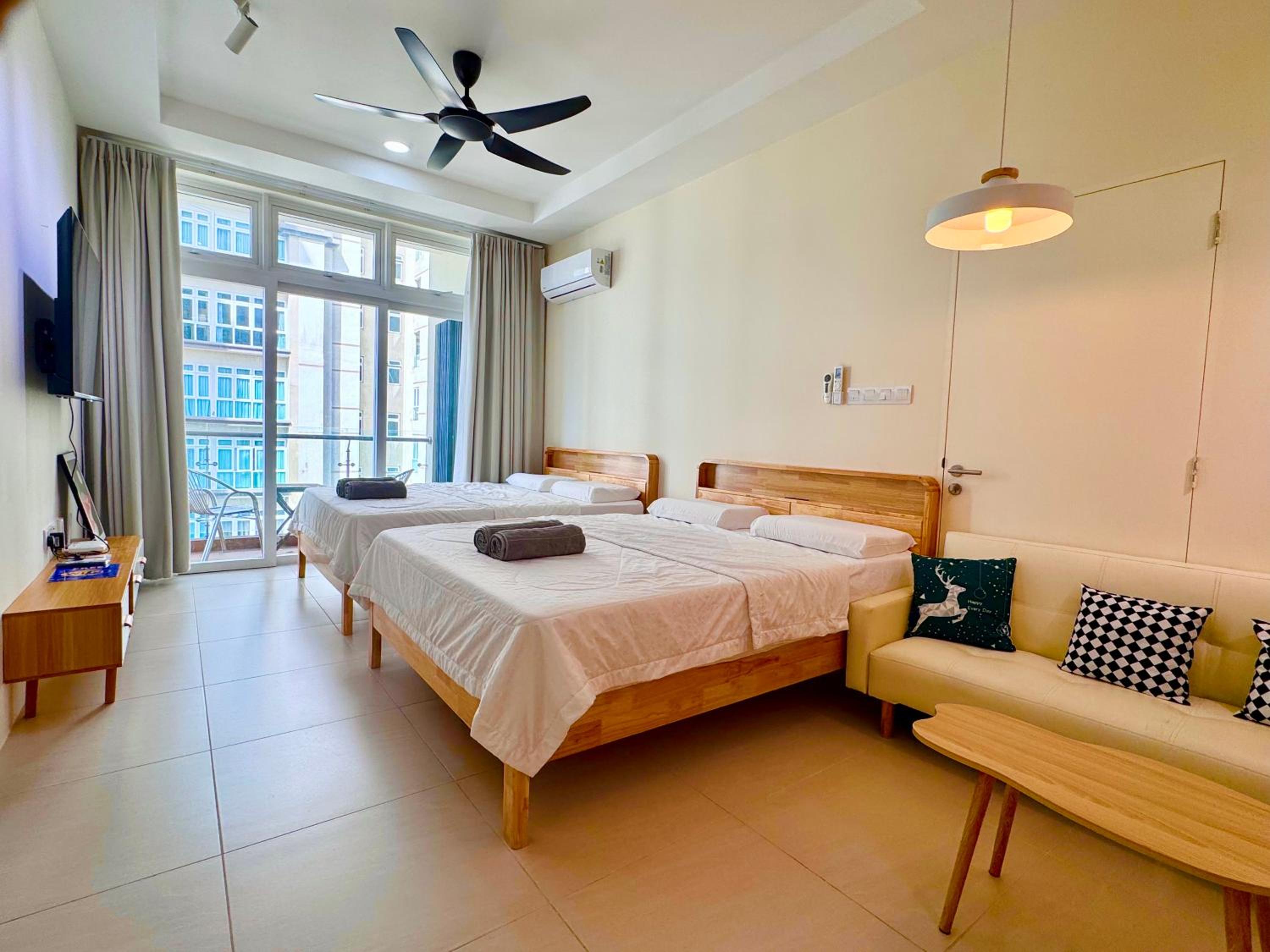 Riverine Diamond RDA12 Studio CK - Free 1 Parking, Netflix & Cozy Retreat Couples, Families photo 1