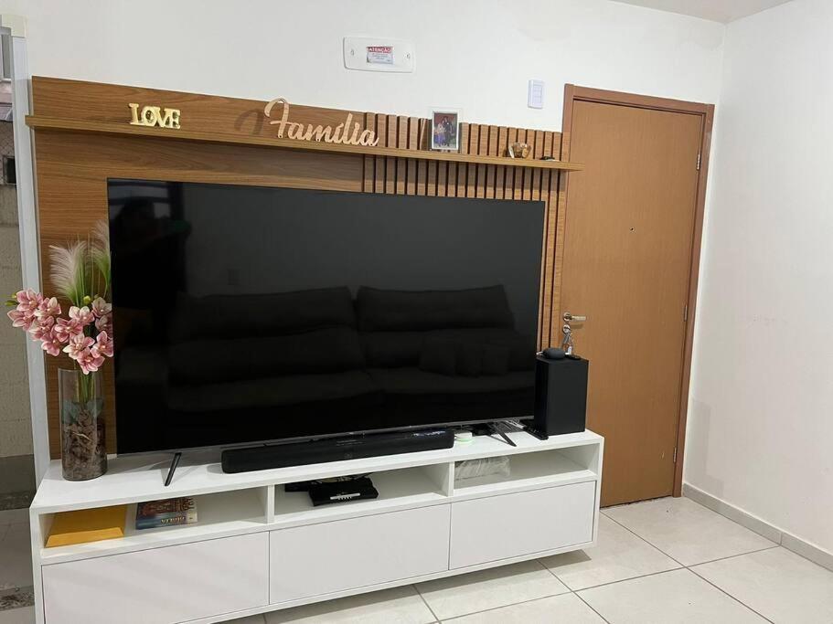 Apto mobiliado e aconchegante - 3 quartos, 4 camas, 2 banheiros - Lazer completo e localização privilegiada