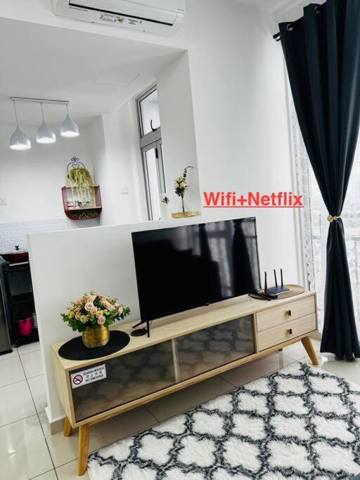 Minimalist Studio - Midas Seri Alam photo 1