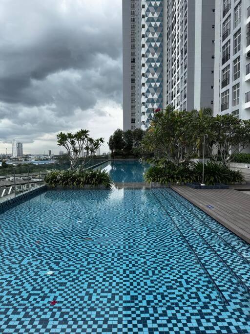 Minimalist Studio - Midas Seri Alam photo 2
