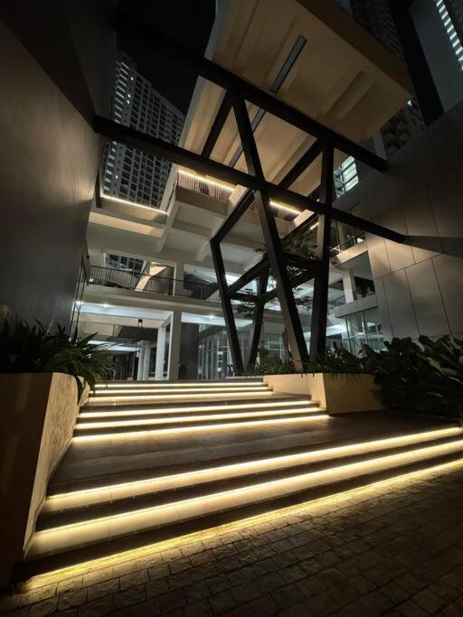 Minimalist Studio - Midas Seri Alam photo 8
