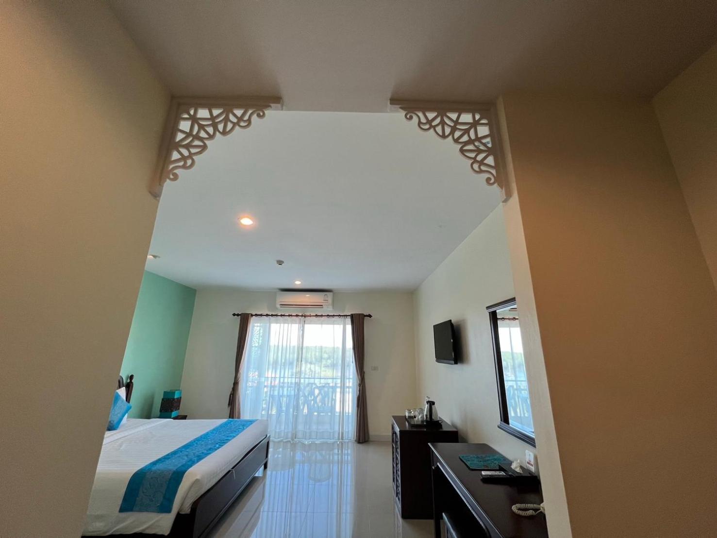 Krabi Front Bay Resort