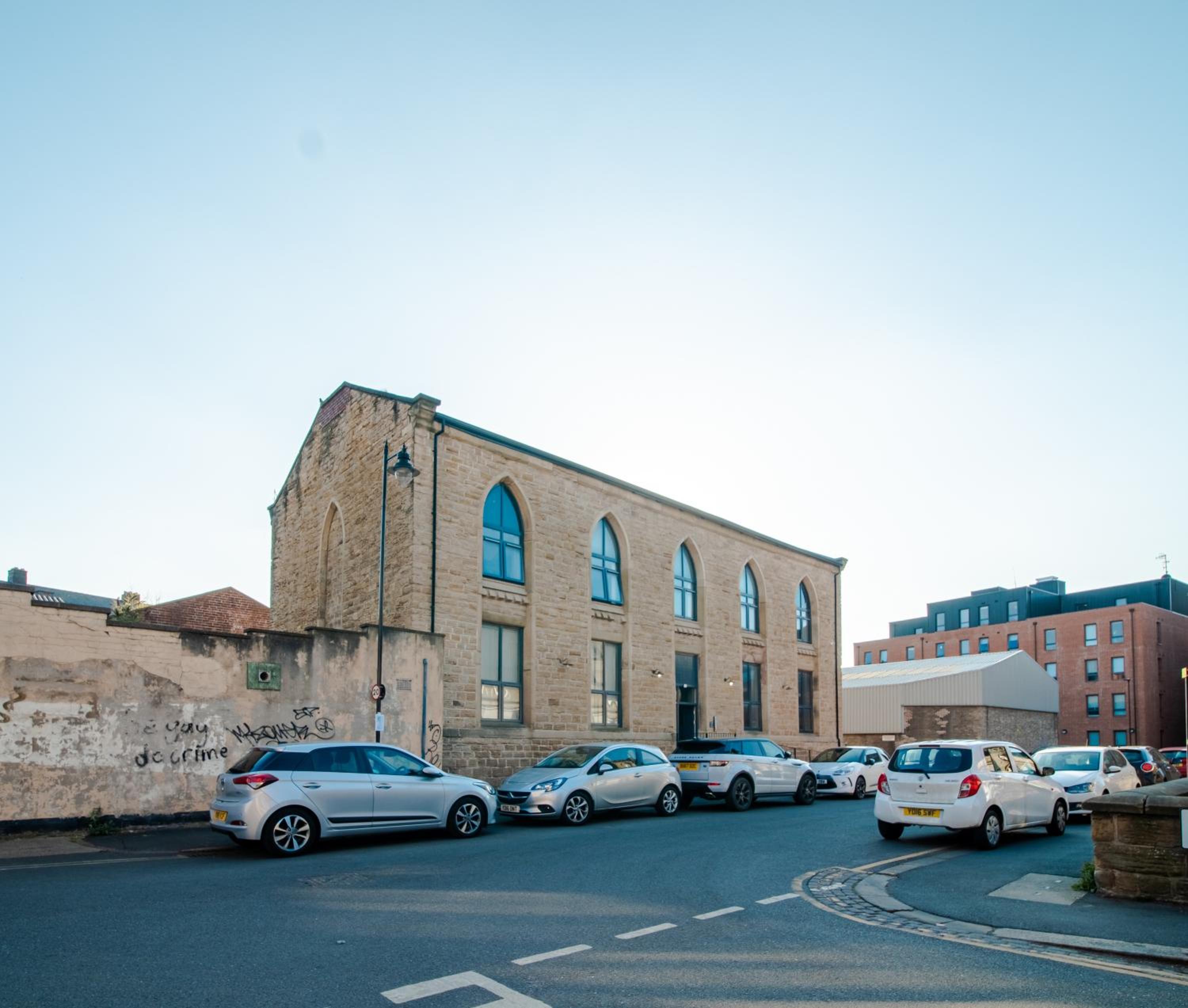 Sheffield City Retreat - Modern Apartment view 2
