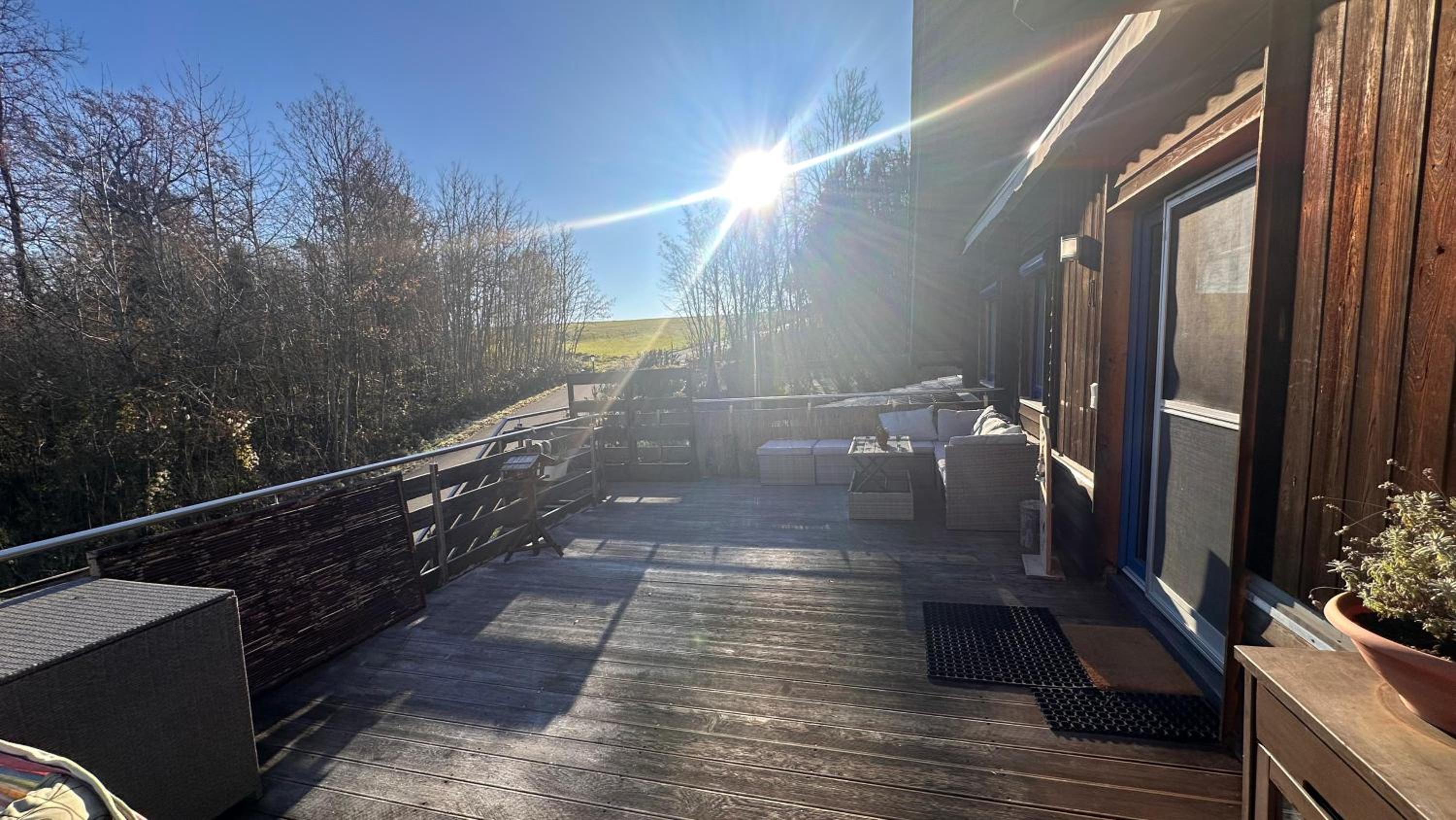 Ferienwohnung mit sonniger Dachterrasse am Pferdehof