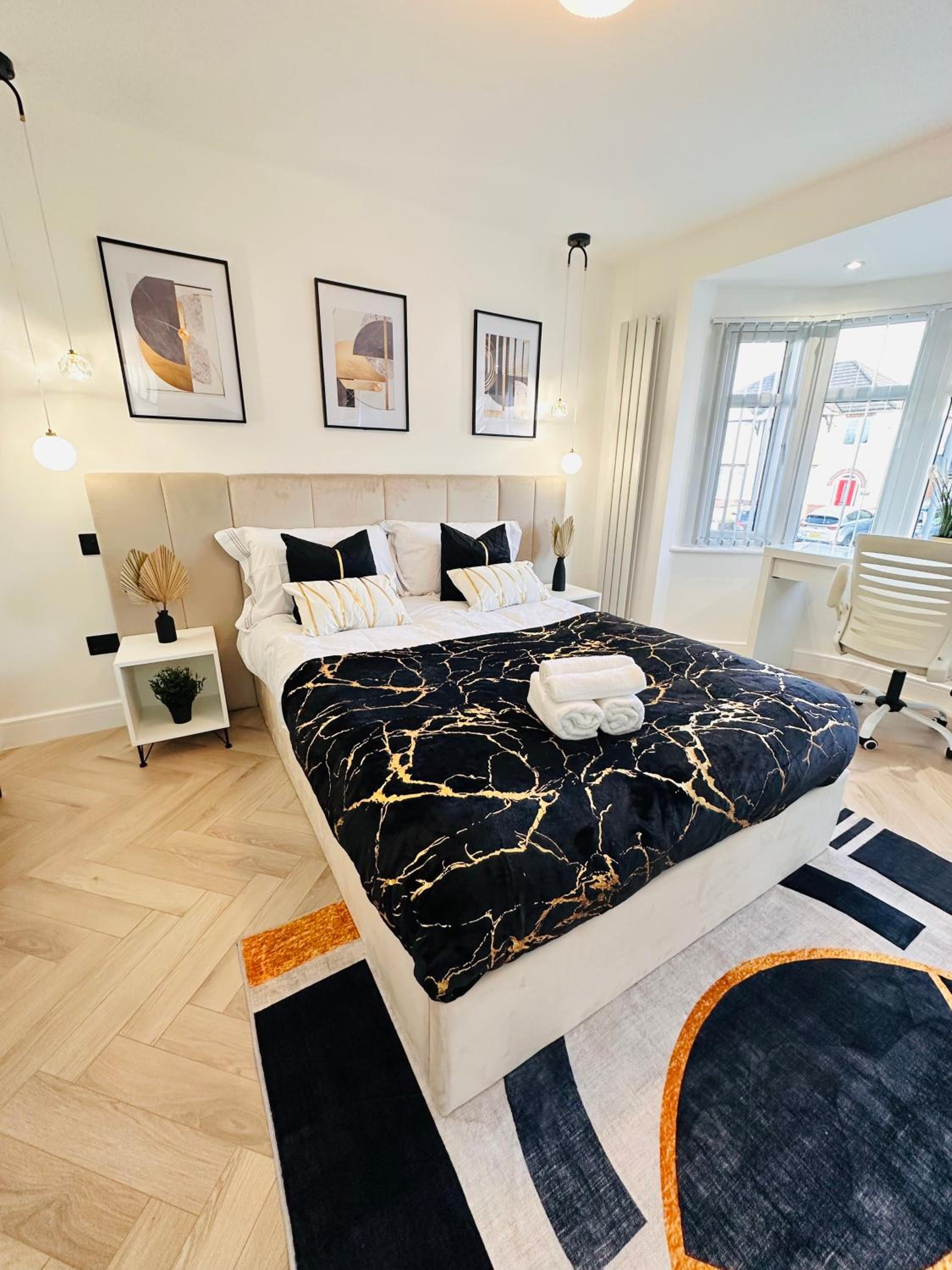 Luxury Private Room With its own Kitchenette in Halesowen R4 view 2