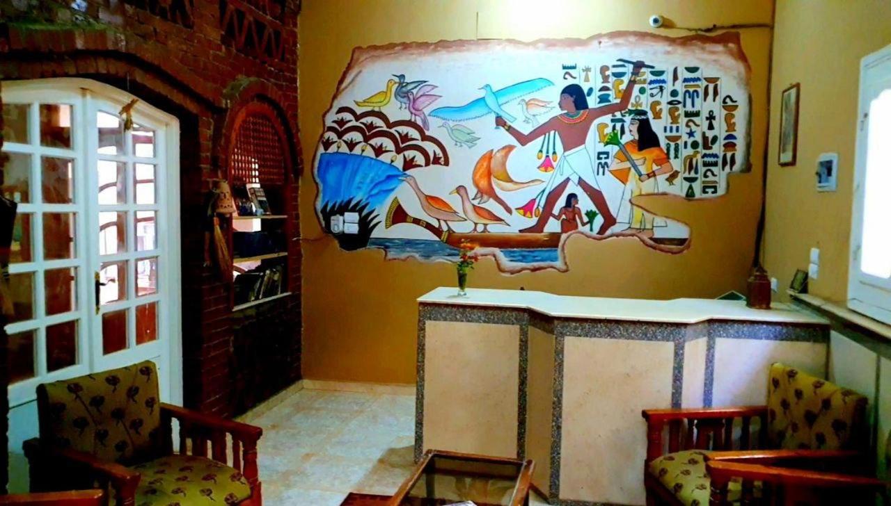Cream Hostel
