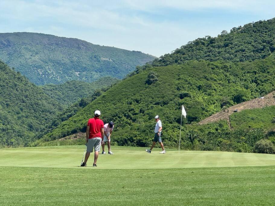 Villa Resort Golf Country Club Mesa Yeguas naturaleza
