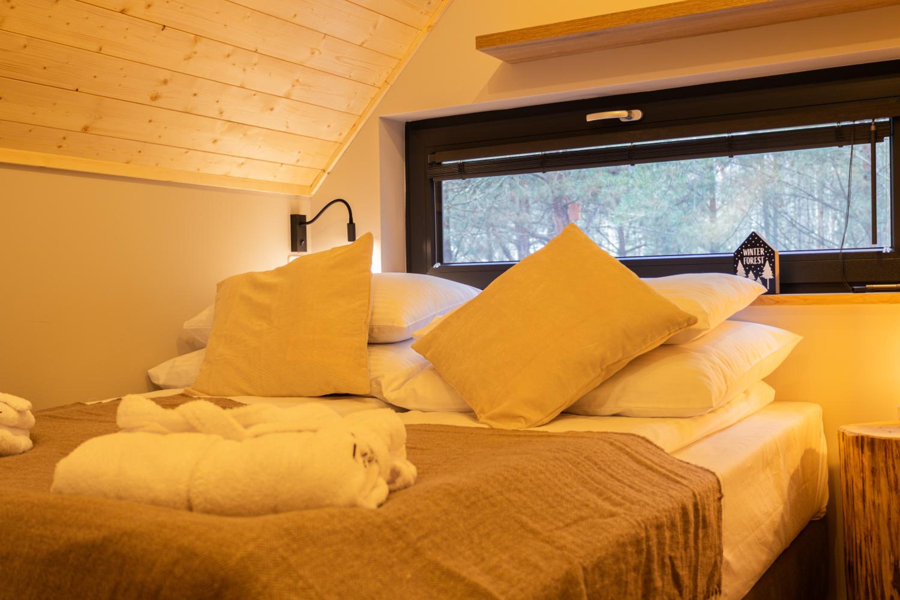 Osada LoveLaski - balia jacuzzi, sauna i kominek - całoroczne domki premium