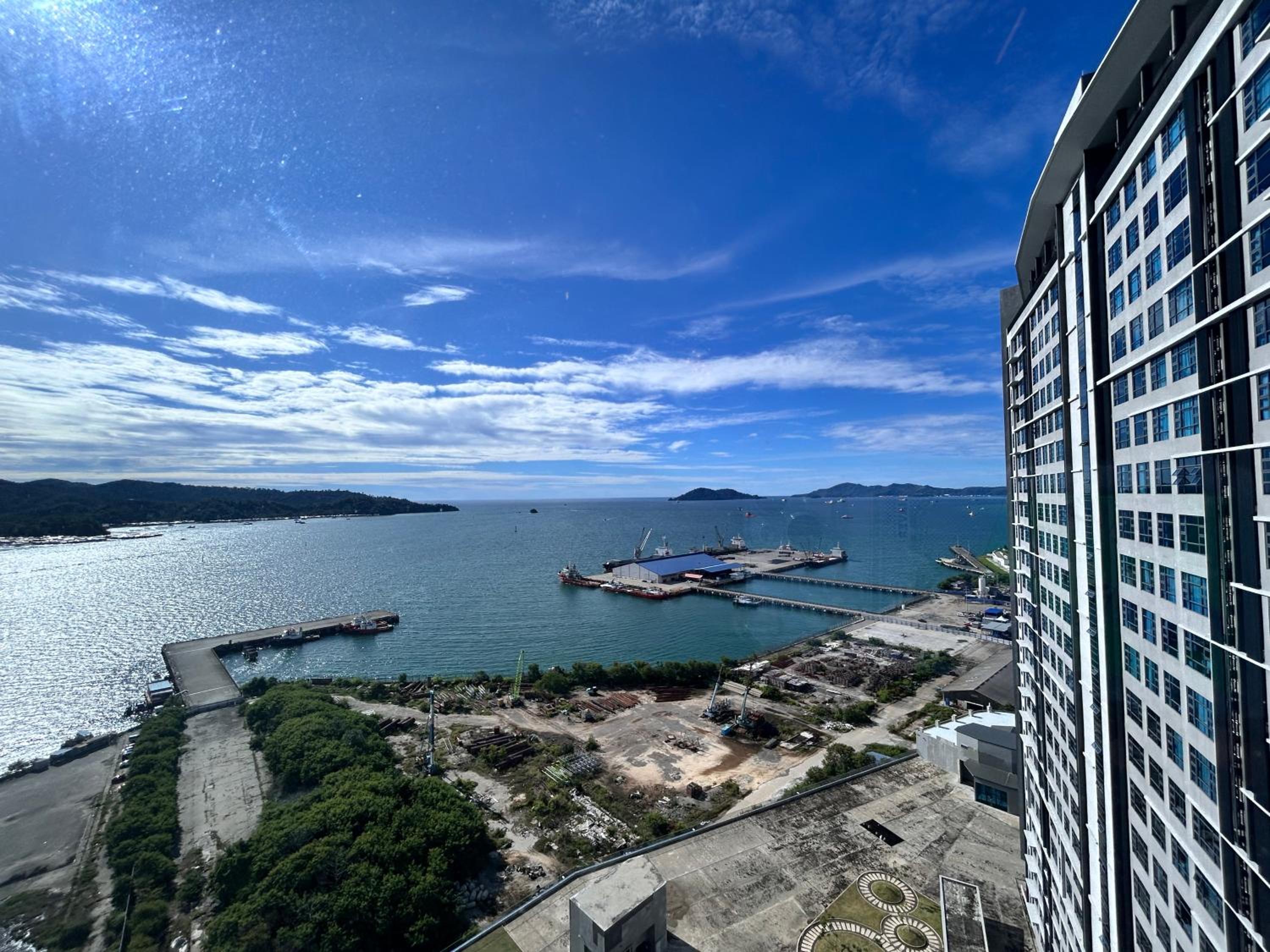 #5 Ocean x Mount Kinabalu View- High Floor Corner Luxury Stay - Mango House5 photo 2