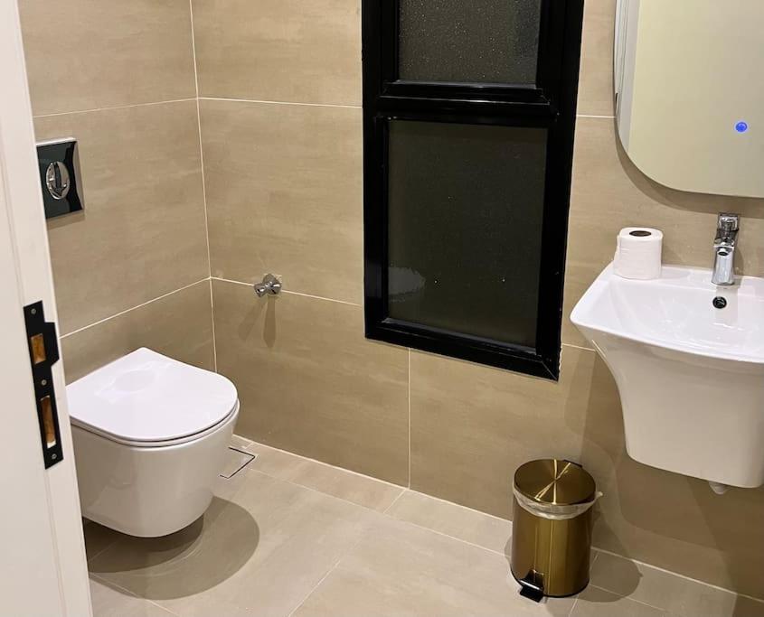 Luxury apartments Ajlan Rivera H4