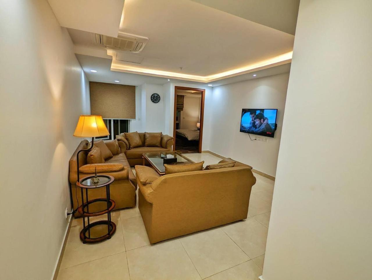 Sky Vista Executive Apartments - Centaurus Mall View