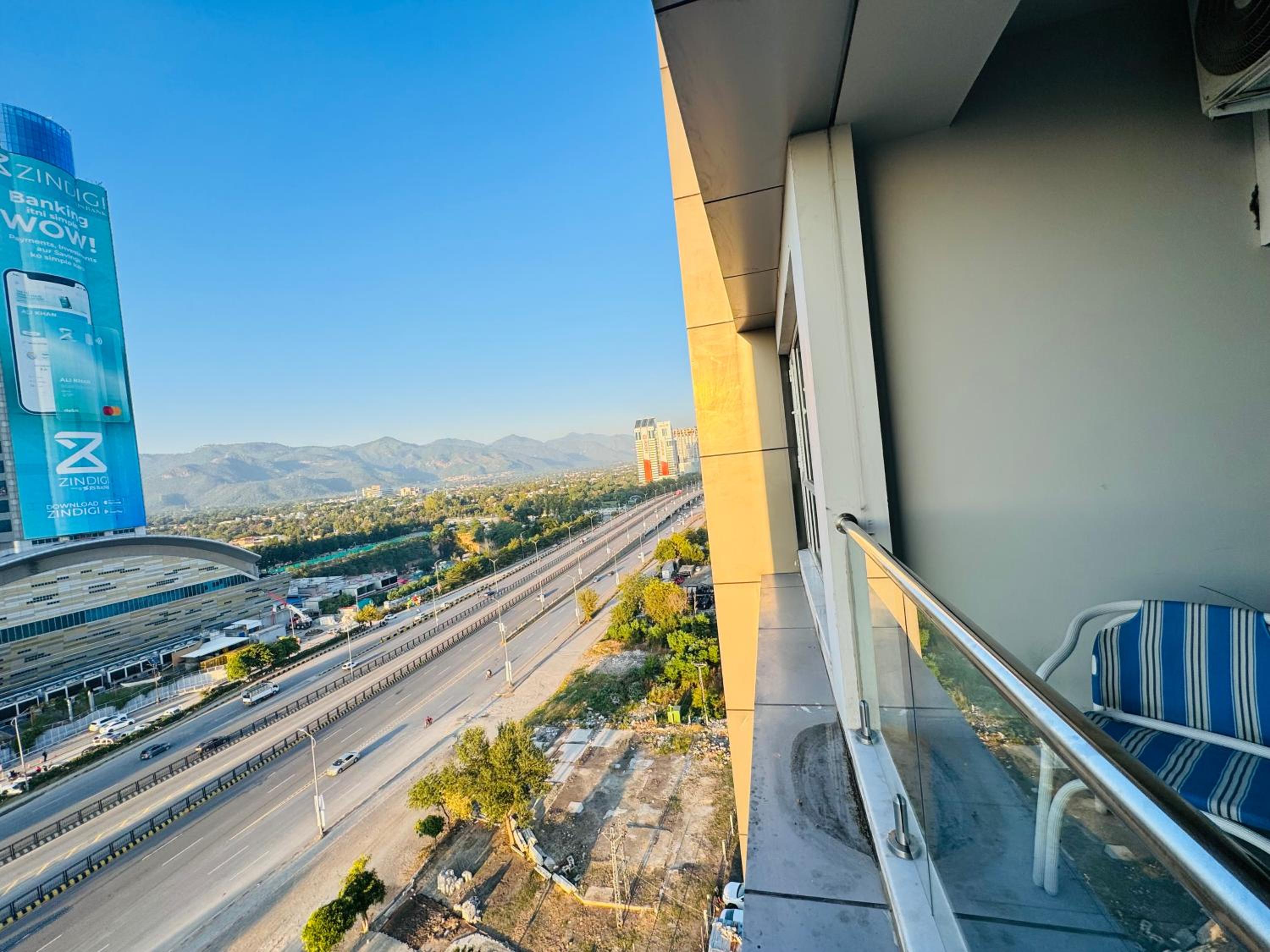 Sky Vista Executive Apartments - Centaurus Mall View