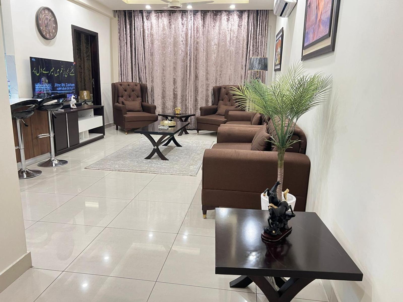 Sky Vista Executive Apartments - Centaurus Mall View