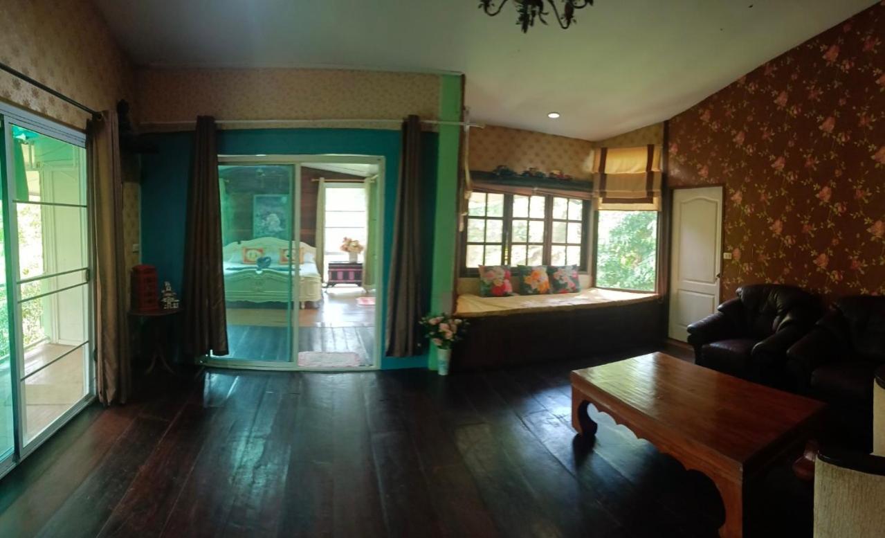 Balmy Hideout Cafe & Homestay