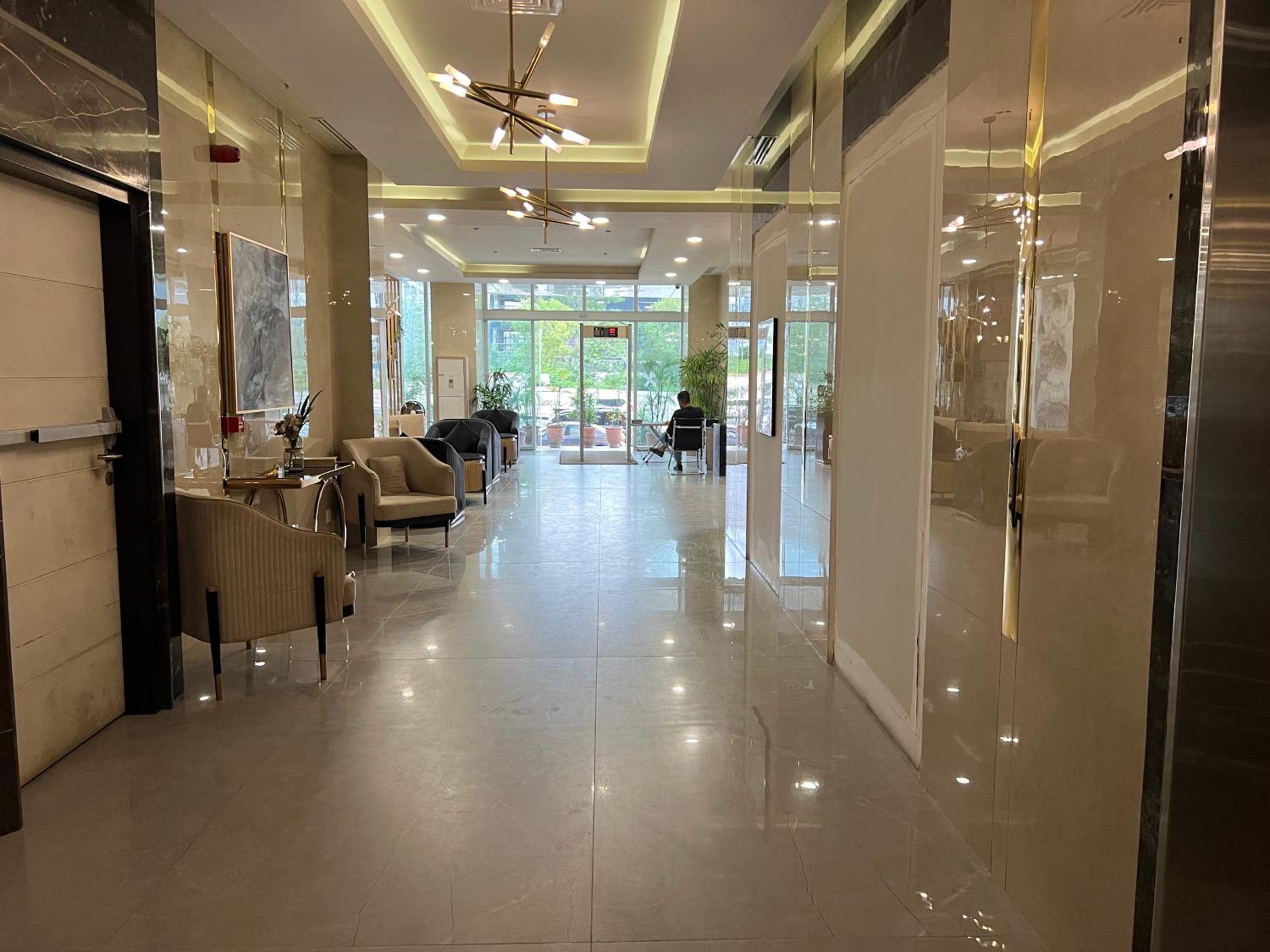 Sky Vista Executive Apartments - Centaurus Mall View