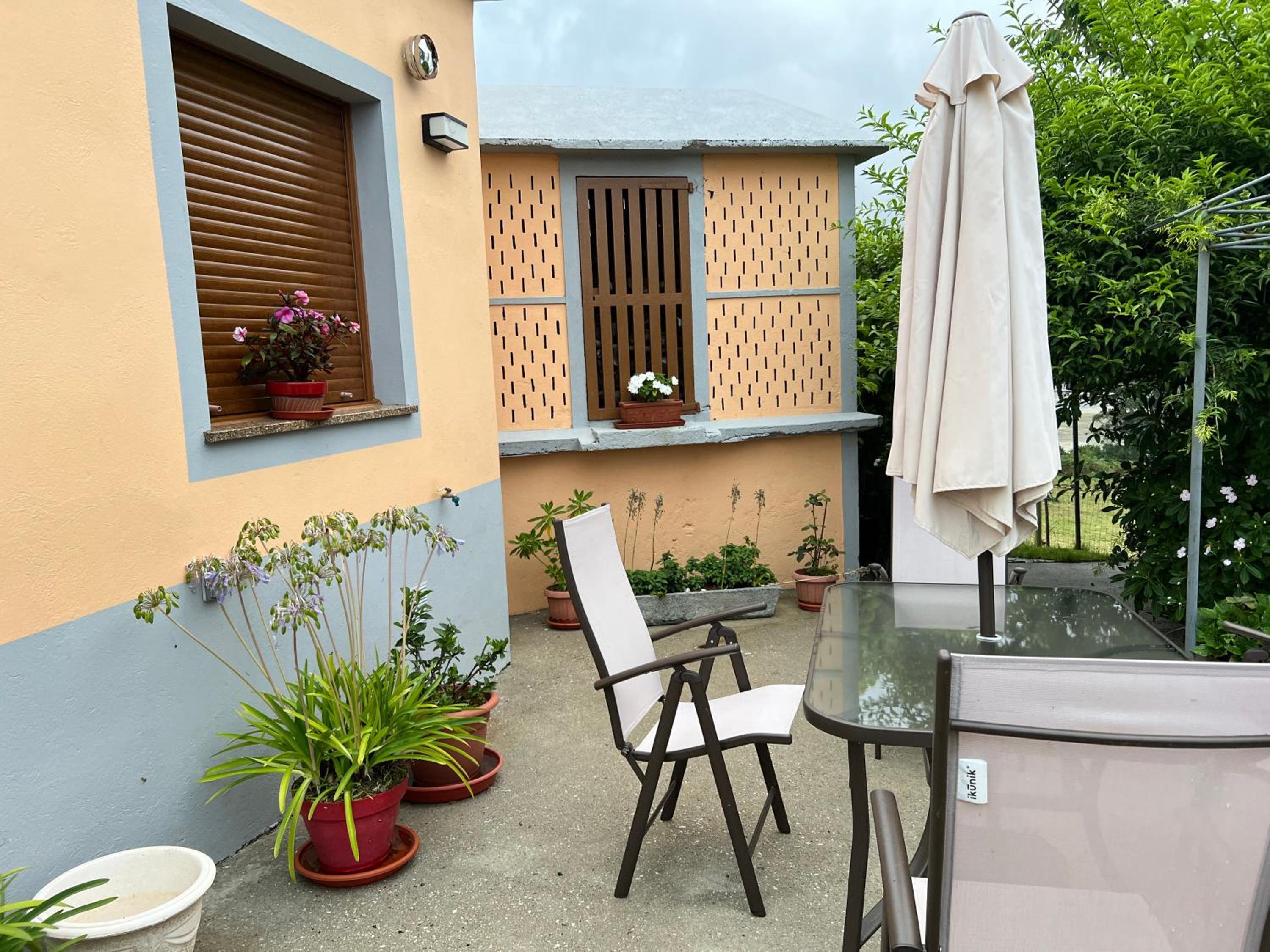 Apartamento de Pascualin con jardin privado en Ortigueira