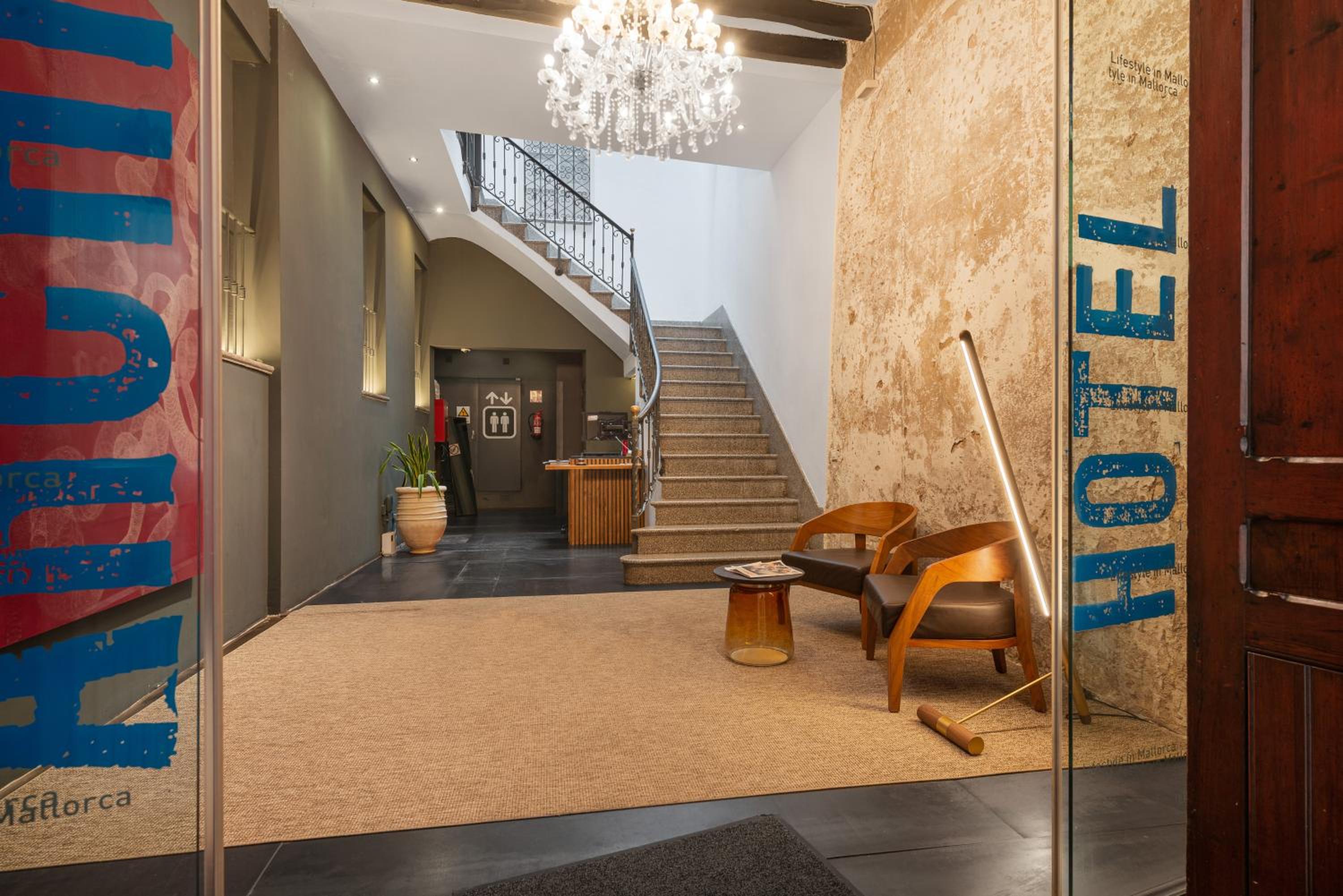 Hotel Brondo Architect Hotel - Image 1