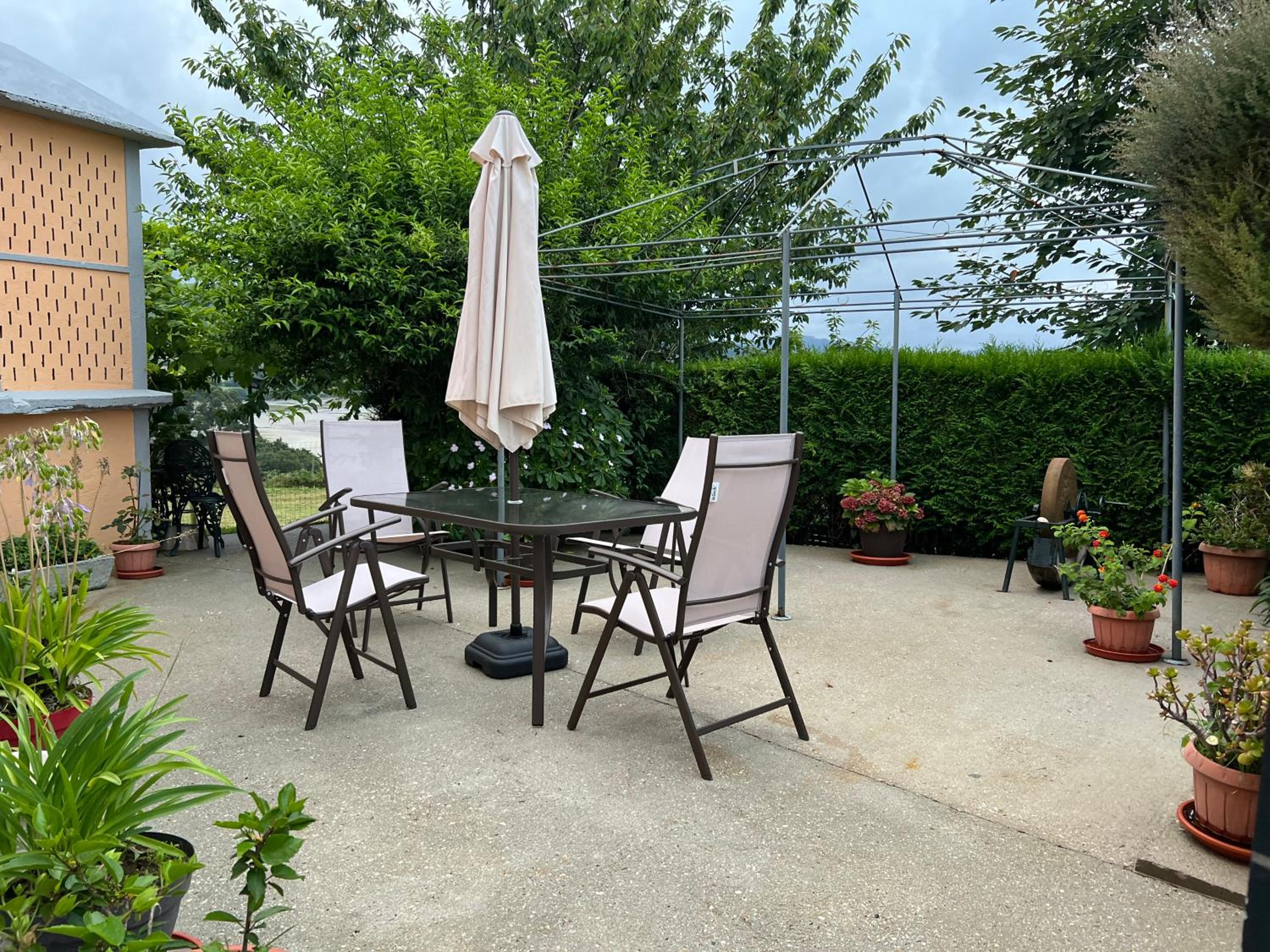 Apartamento de Pascualin con jardin privado en Ortigueira