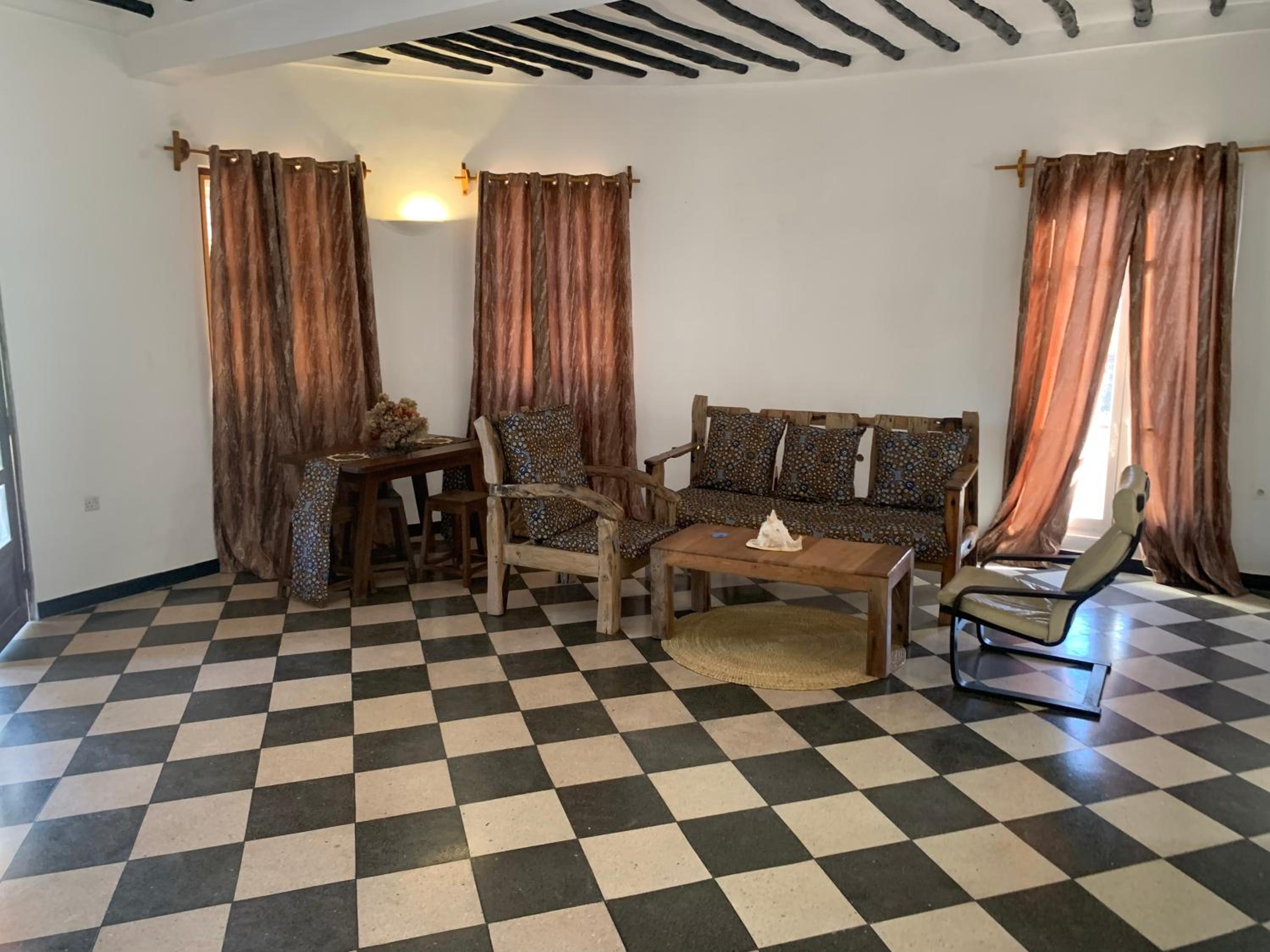 Kisharif holiday home