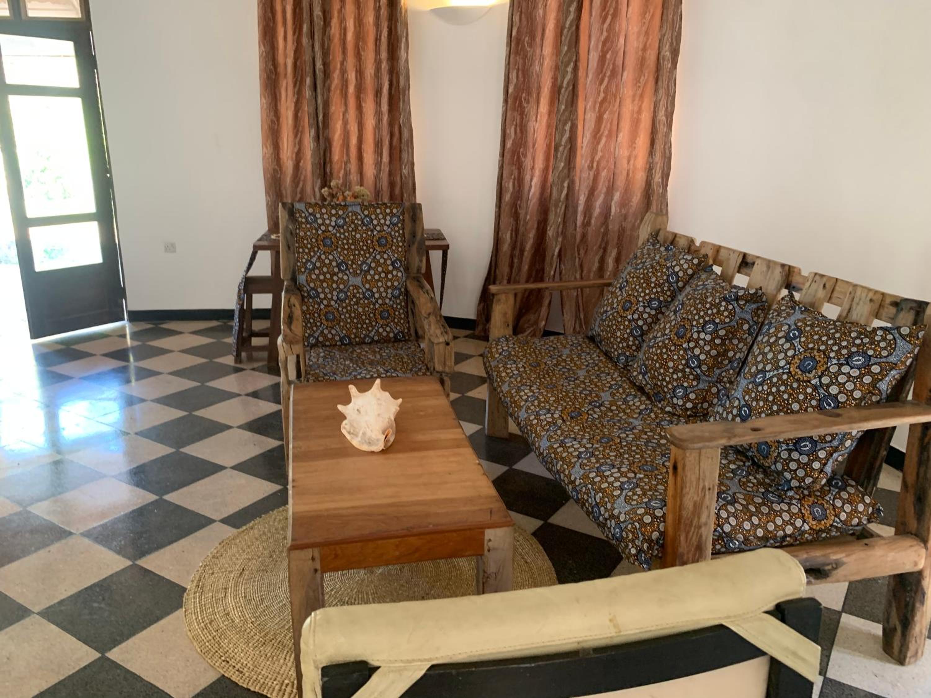 Kisharif holiday home