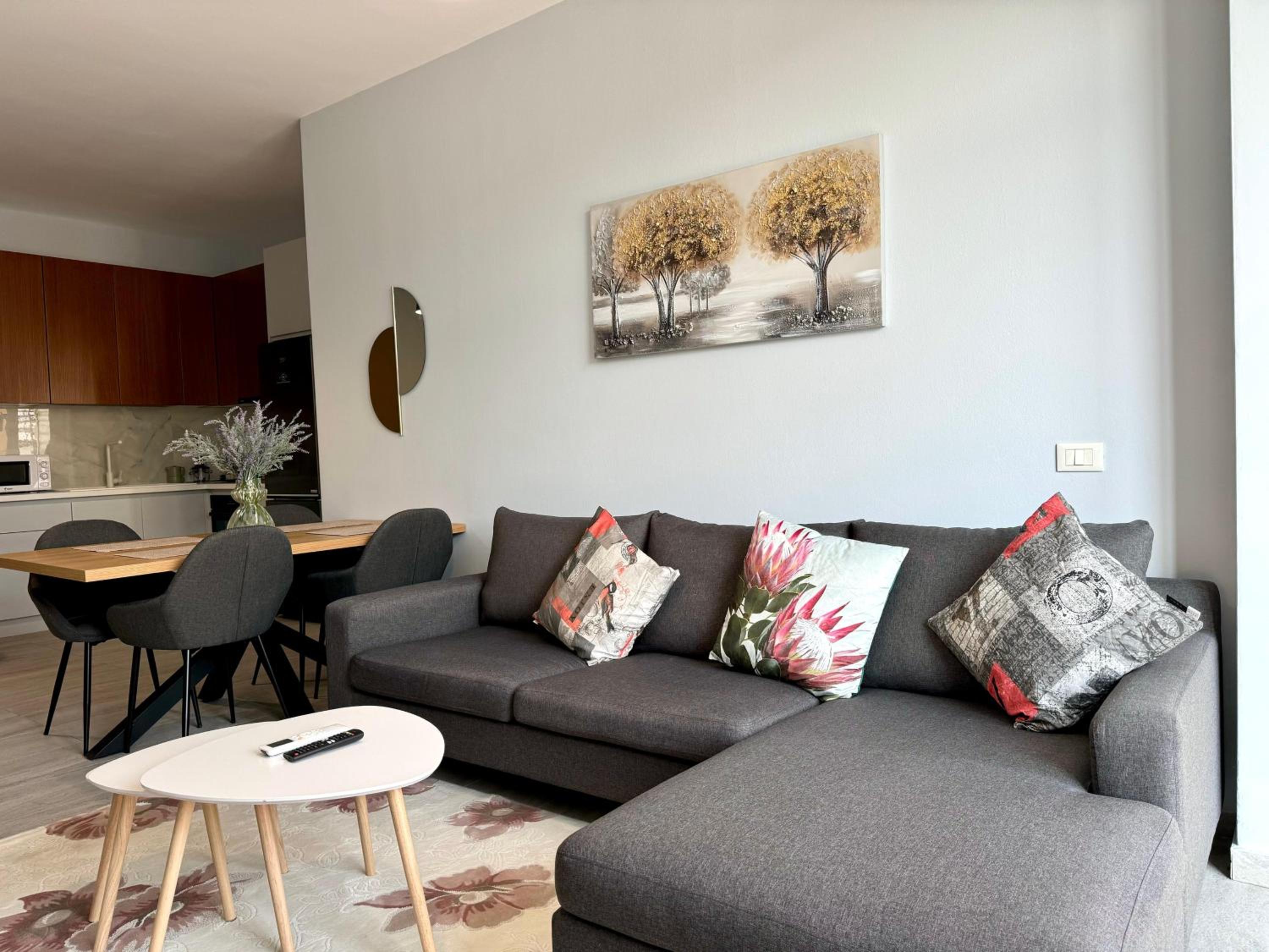 Kika Complex 2 Sunny Balcony Apartment
