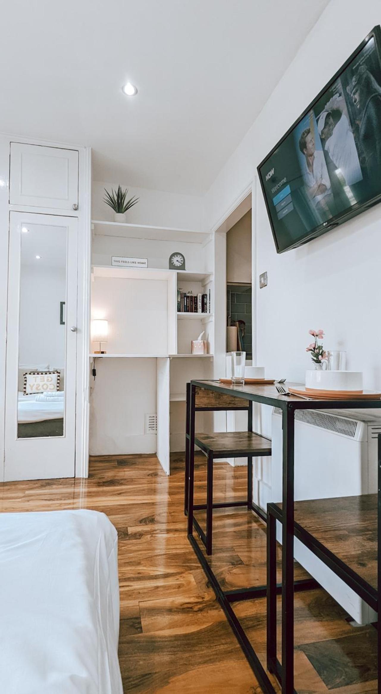 The Gloucester Studio In Paddington